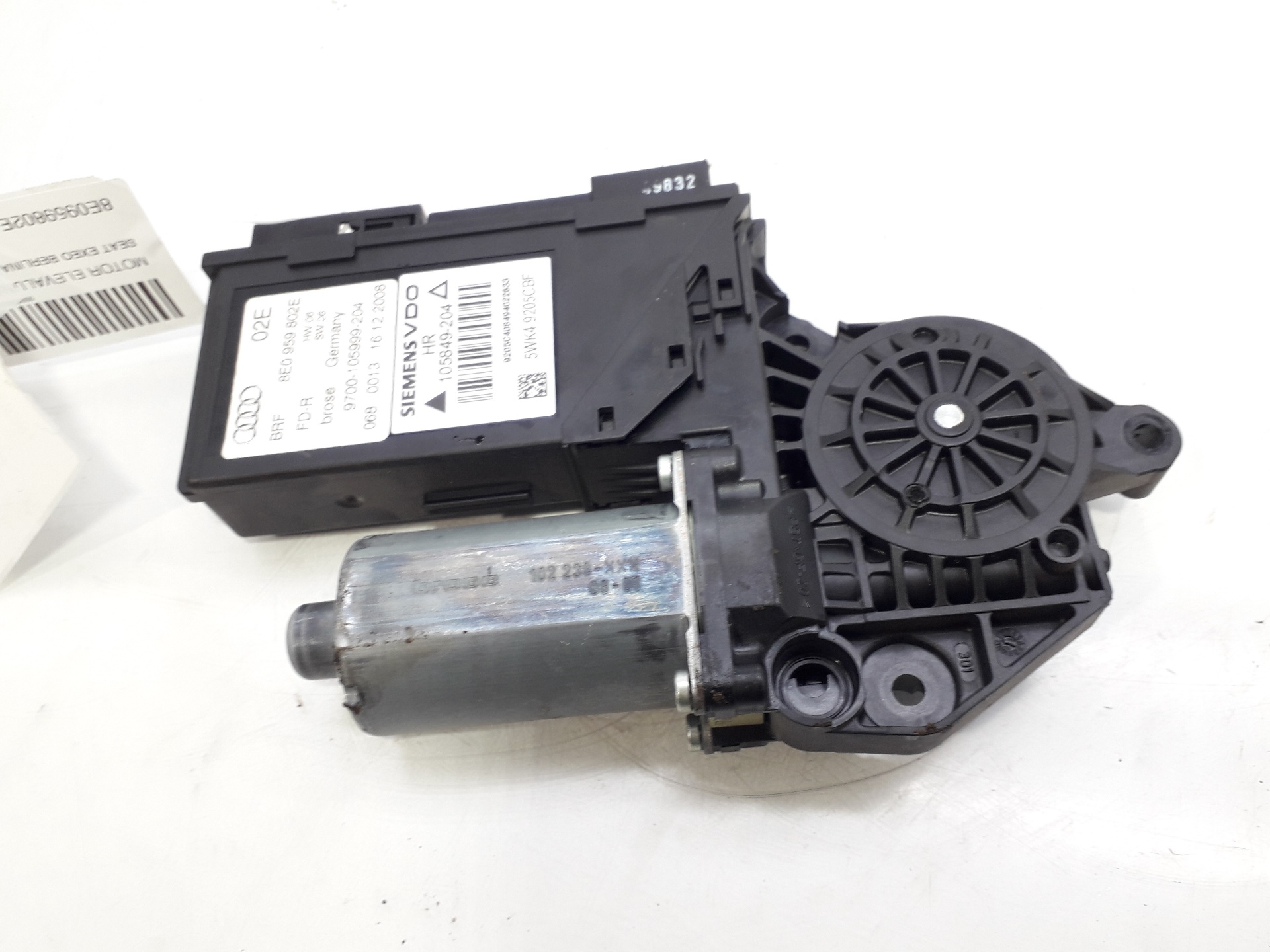 SEAT Exeo 1 generation (2009-2012) Rear Right Door Window Control Motor 8E0959802E 20789514