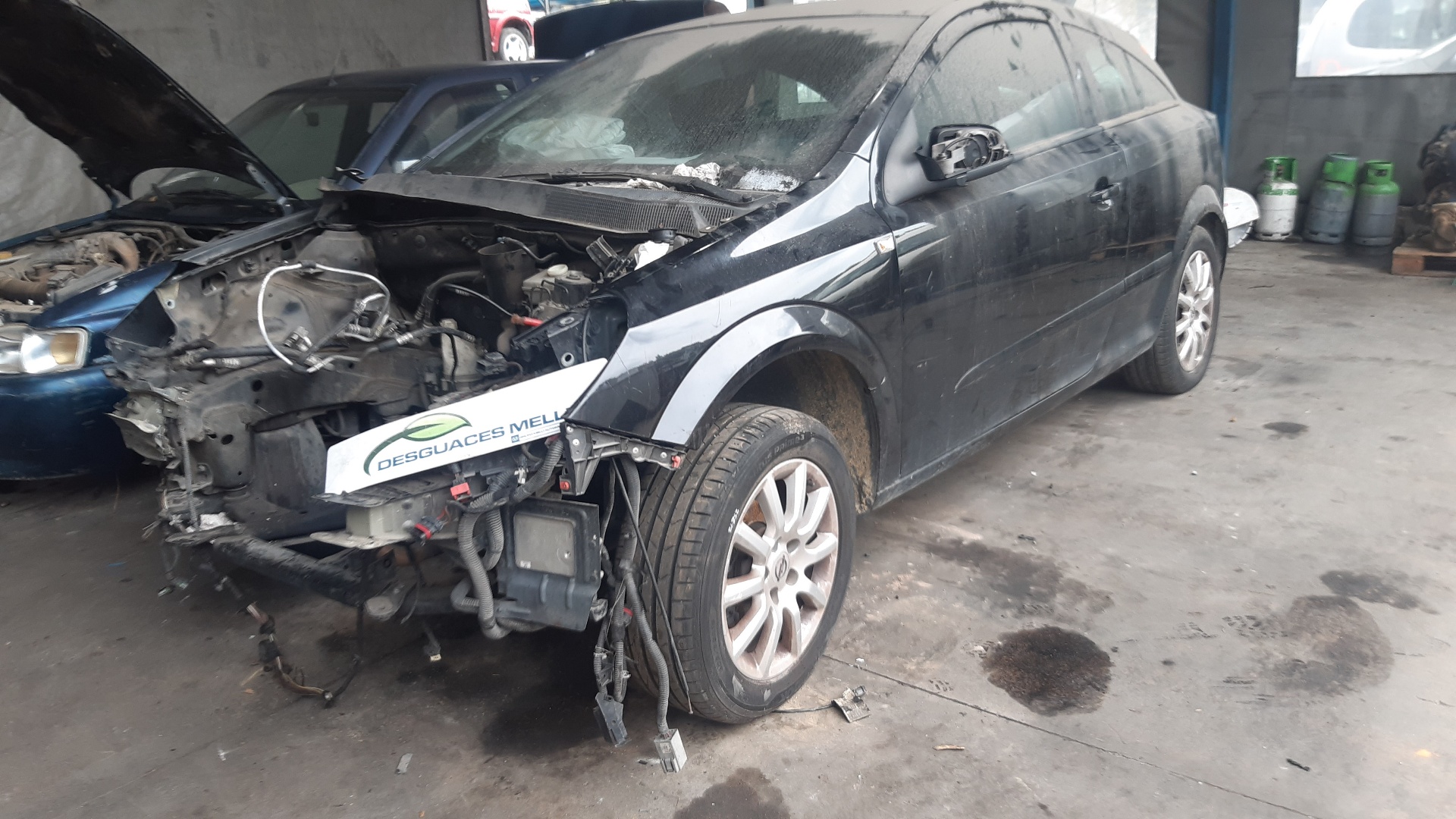 OPEL Astra J (2009-2020) Фонарь задний левый 24451832 18737197