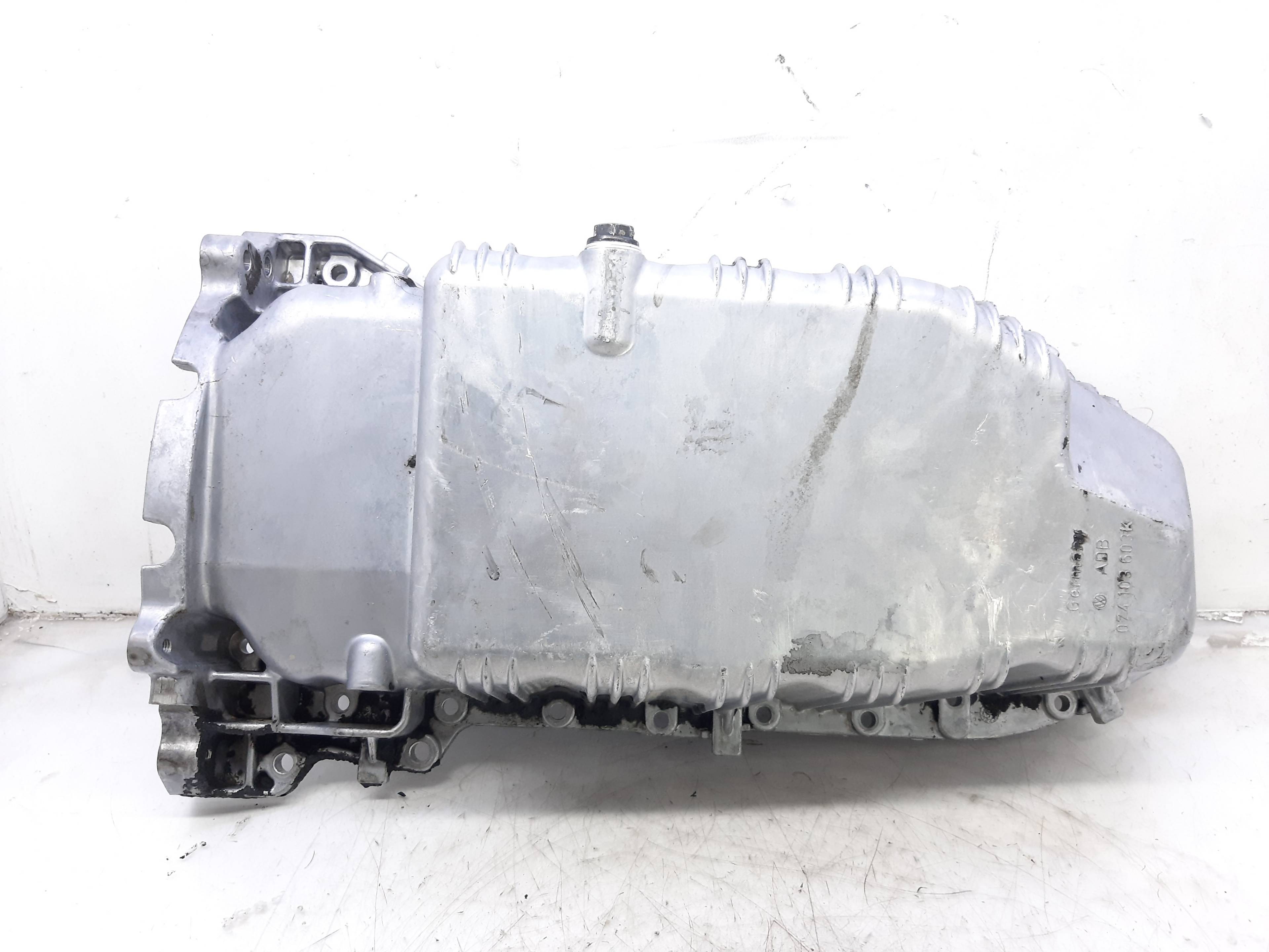 VOLVO S80 1 generation (1998-2006) Crankcase 074103603K 22461346