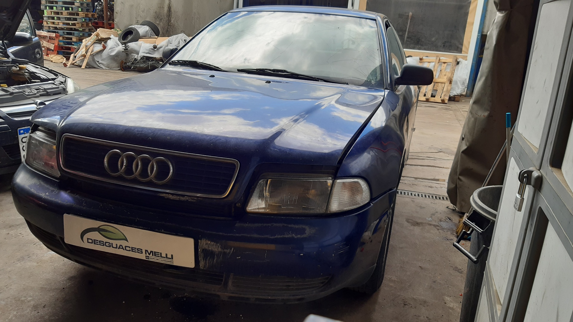 AUDI A4 B5/8D (1994-2001) Commutateur de fenêtre de porte avant gauche 4D0959855 24129313