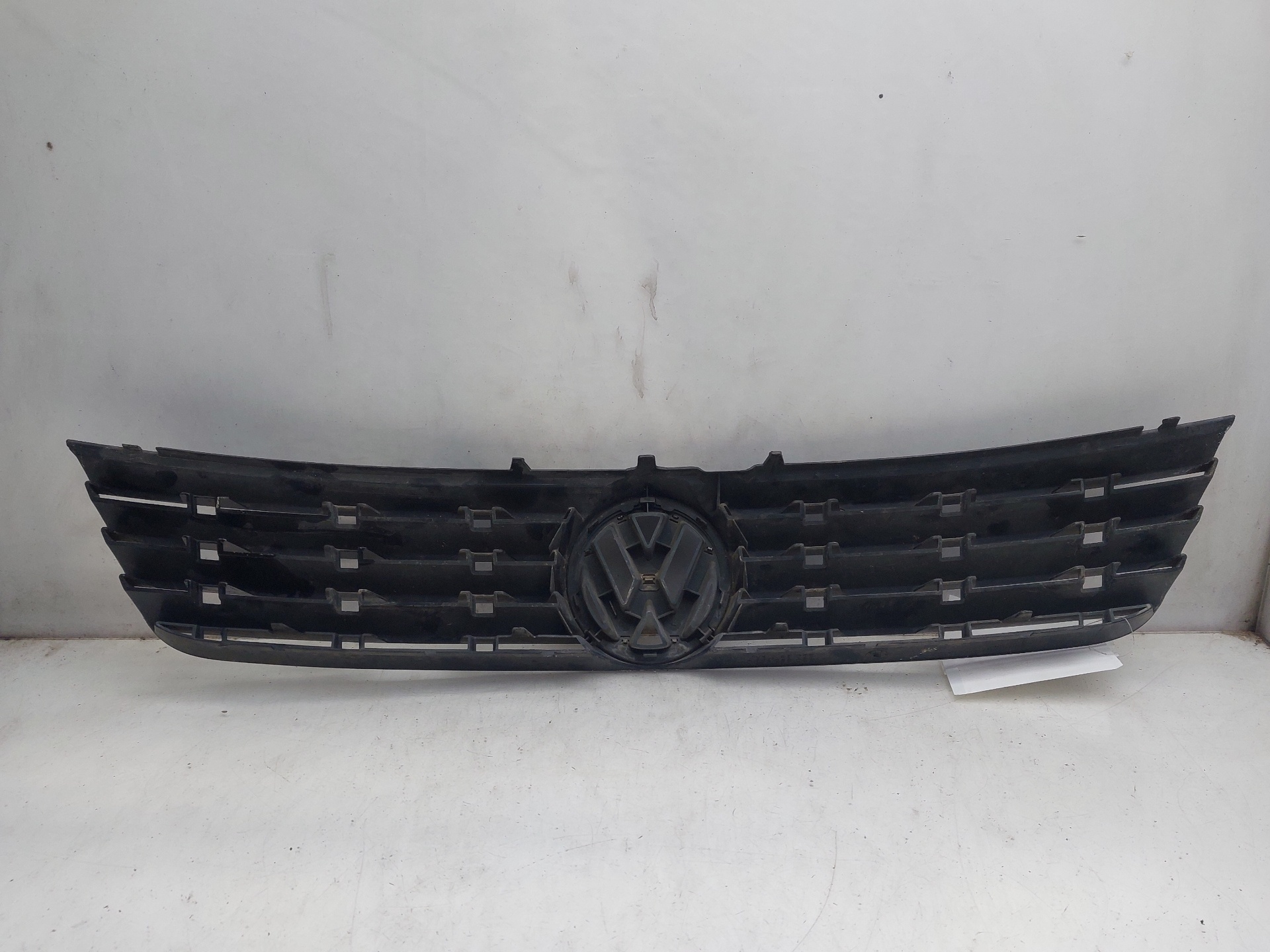 VOLKSWAGEN Passat B5 (1996-2005) Radiator Grille 3B0853653C 24150687