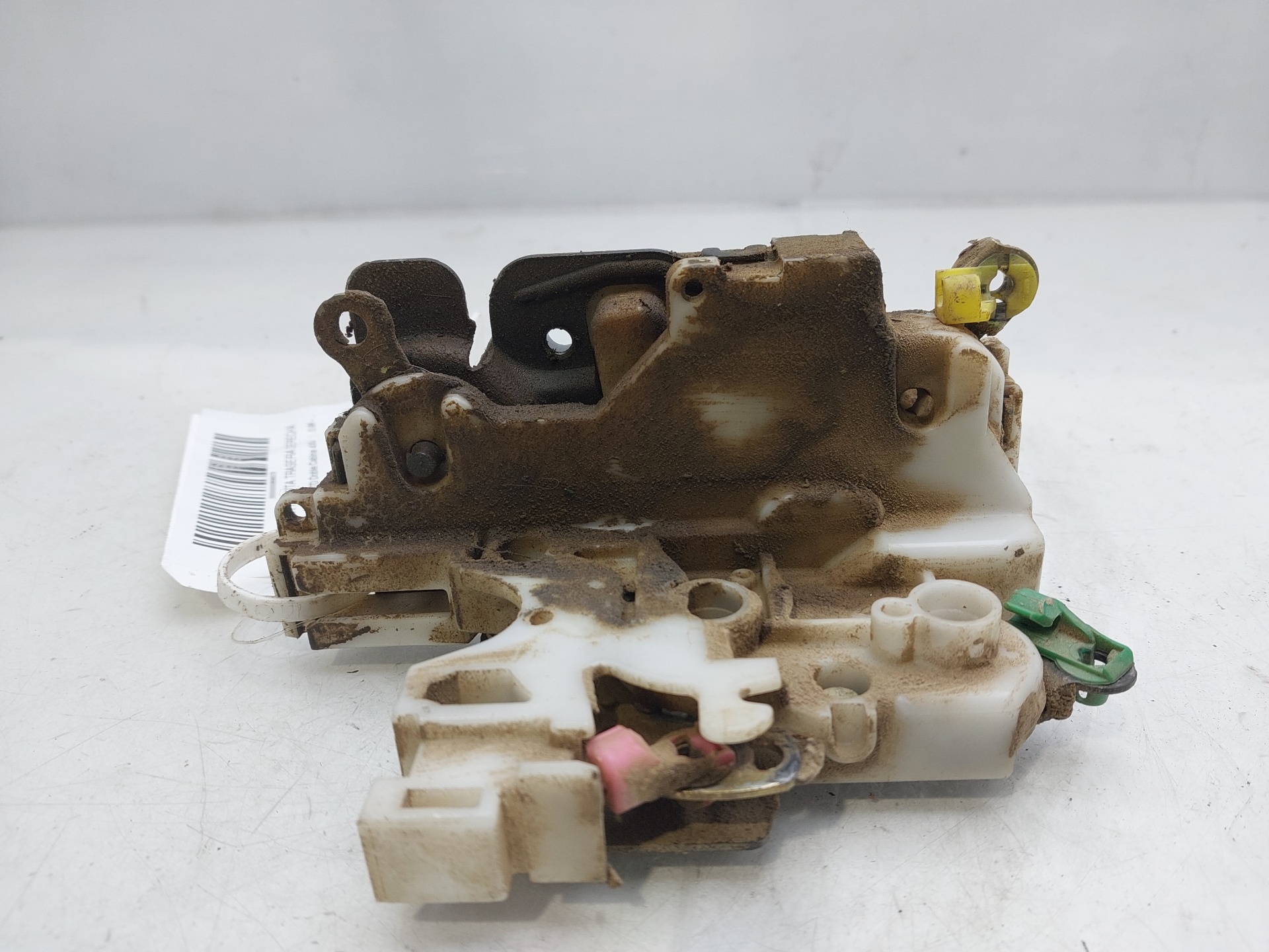 MERCEDES-BENZ Rear Right Door Lock 825025P01A 23674192