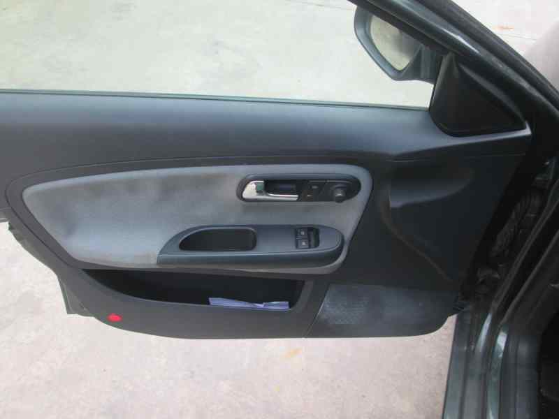 SEAT Cordoba 2 generation (1999-2009) Galinio dangčio (bagažinės) valytuvo varikliukas 6L6955711D 20166526