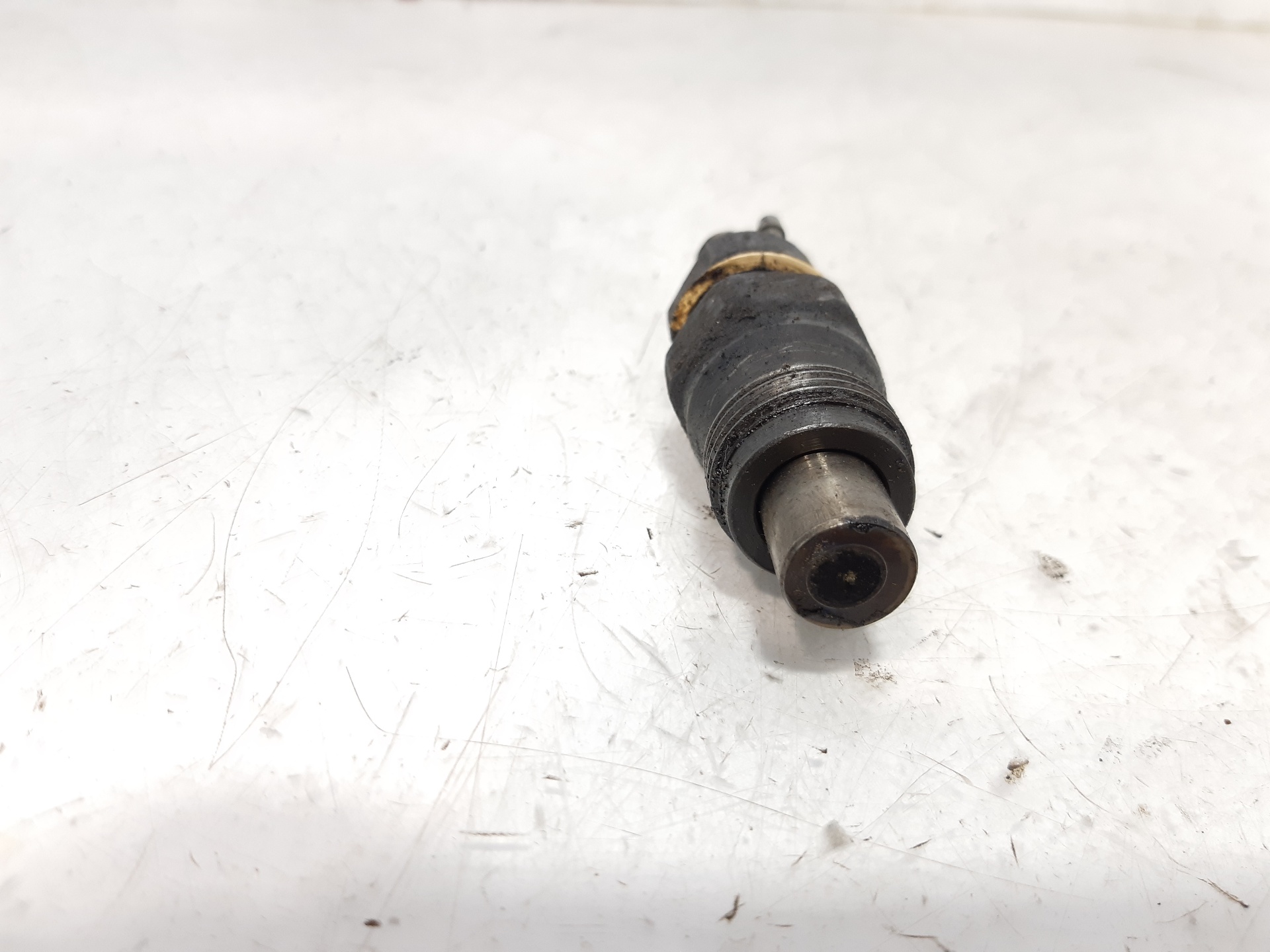 VOLKSWAGEN 19 1 generation (1988-1992) Fuel Injector KCA17S42 24036119