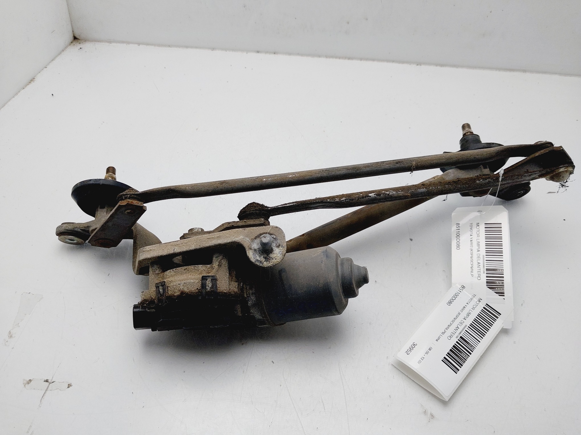 TOYOTA Yaris 2 generation (2005-2012) Front Windshield Wiper Mechanism 851100D080 25698199