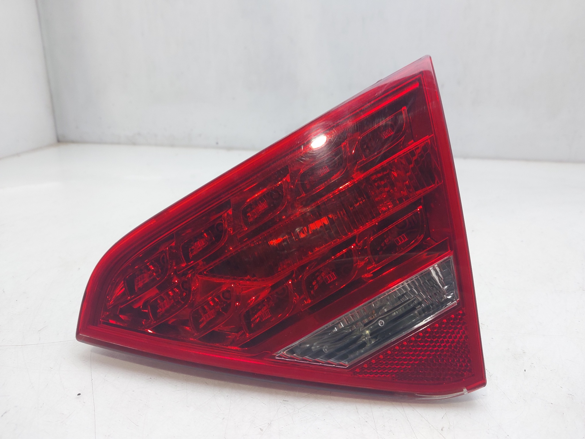 AUDI RS 5 8T (2010-2015) Rear Right Taillight Lamp 8T0945094A 25687241