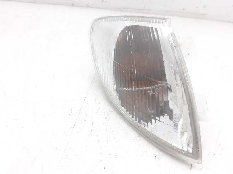 KIA Megane 1 generation (1995-2003) Front Right Fender Turn Signal 7701040713 24125251