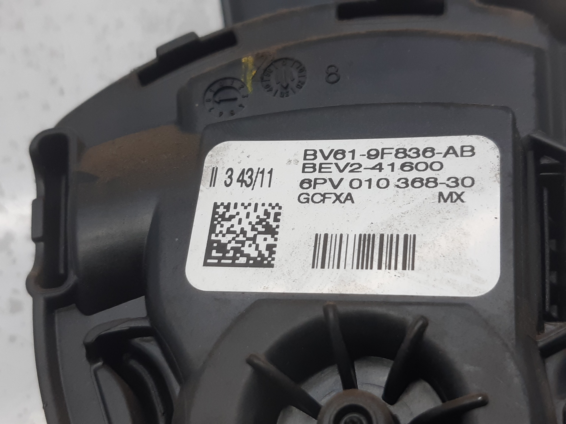 FORD Focus 3 generation (2011-2020) Другие кузовные детали BV619F836AB 18636023