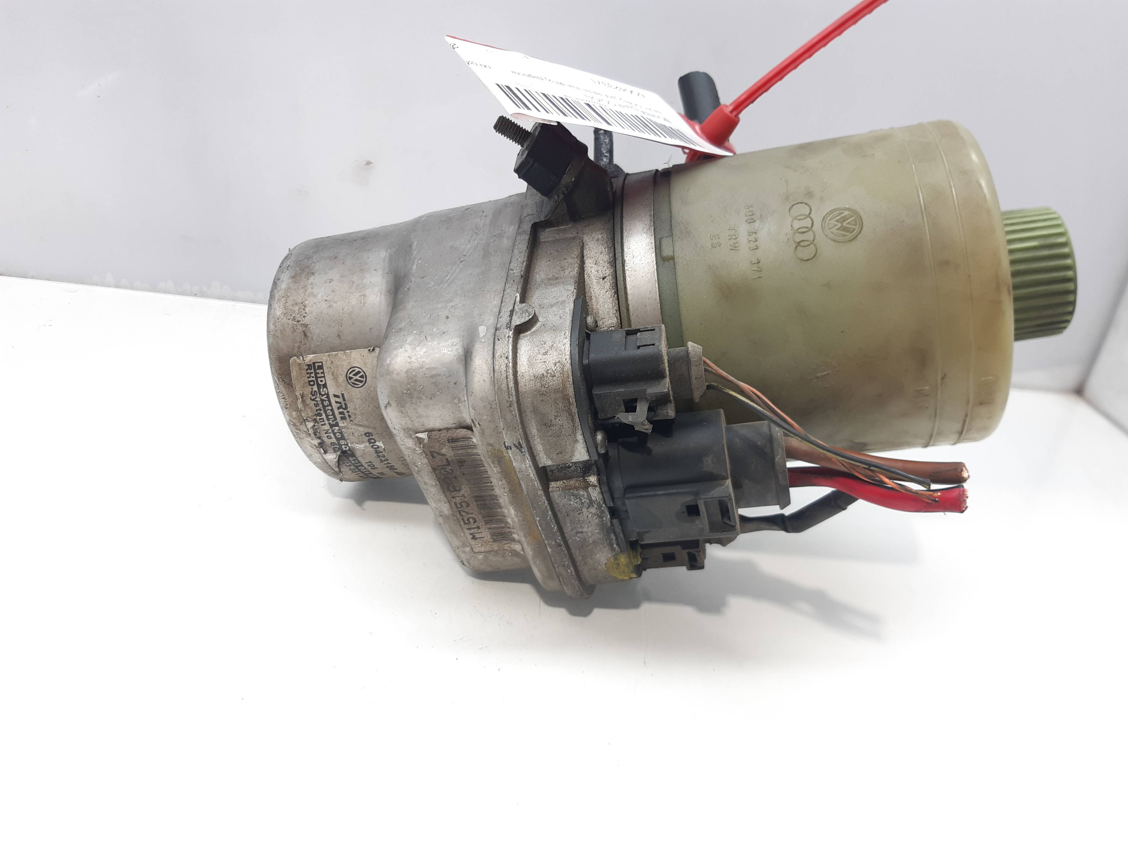 SEAT Cordoba 2 generation (1999-2009) Power Steering Pump 6Q0423371 24929994