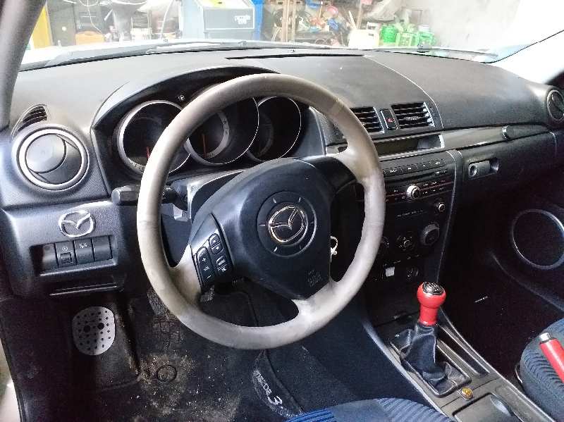 MAZDA 3 BK (2003-2009) Priekinių dešinių durų išorinė rankenėlė 654123 18640334