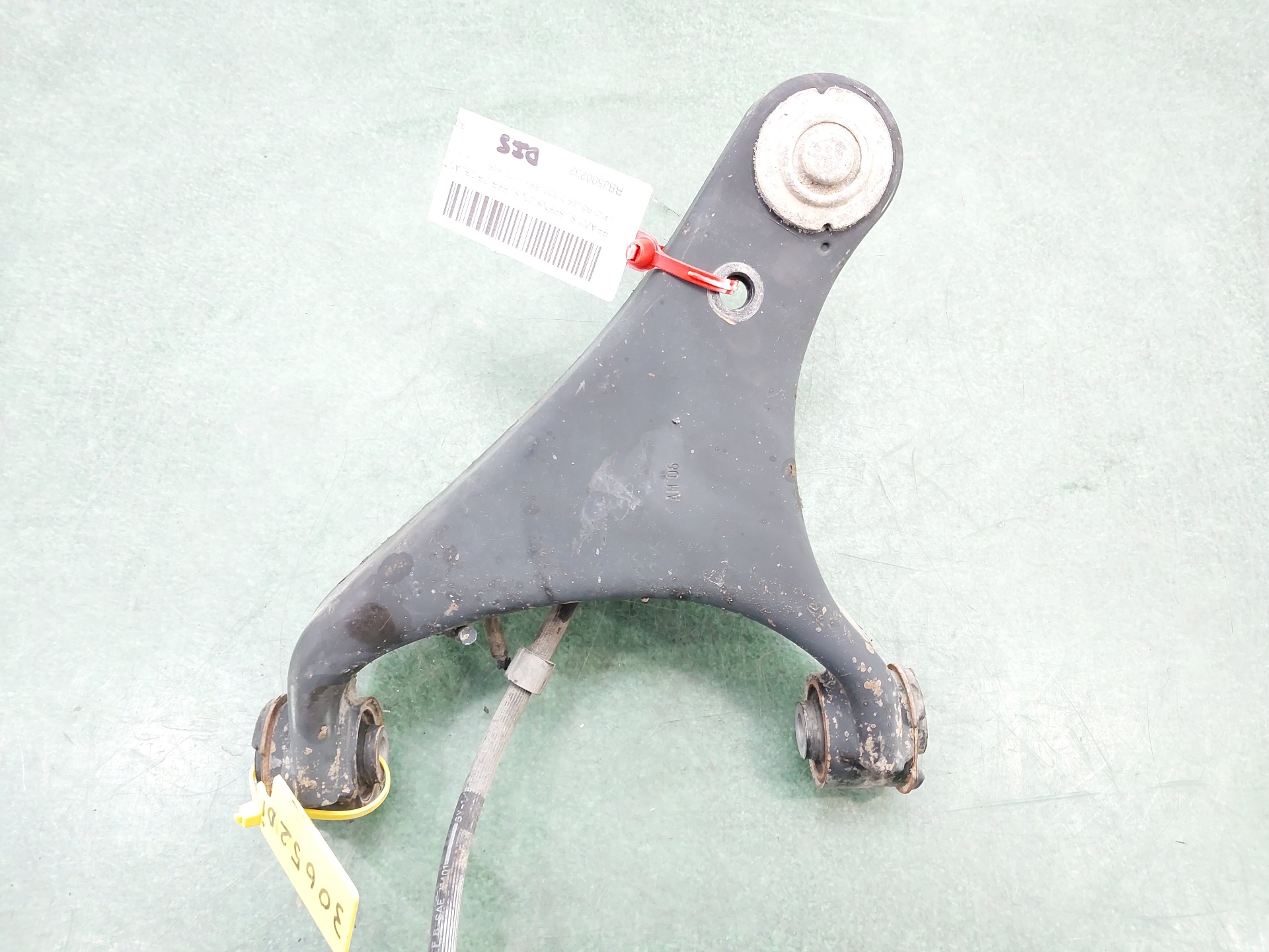 LAND ROVER Discovery 3 generation (2004-2009) Front Left Upper Wishbone Arm RBJ500232 25166682