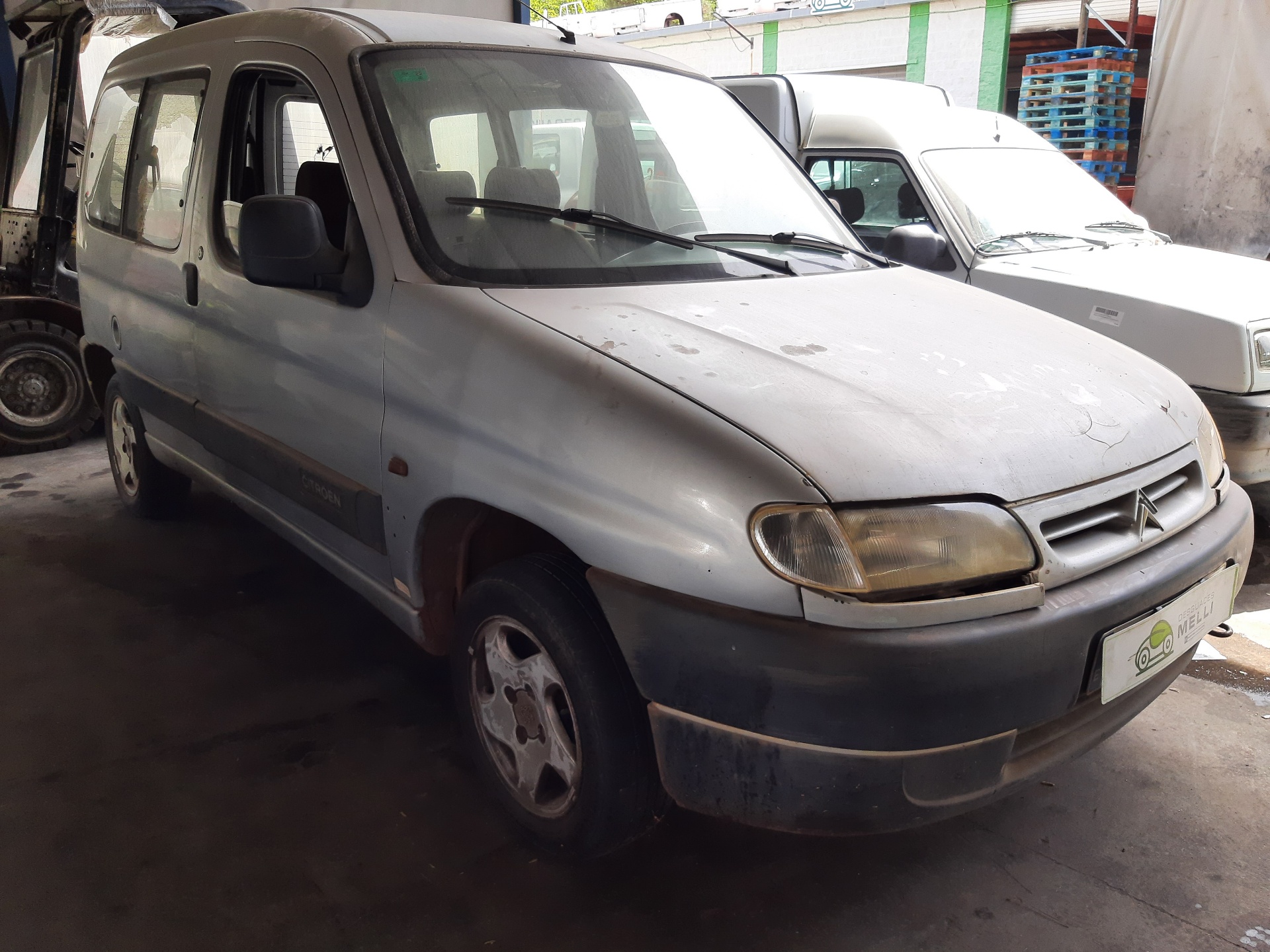 VOLKSWAGEN Clio Замок передней левой двери 9135H6 22341374