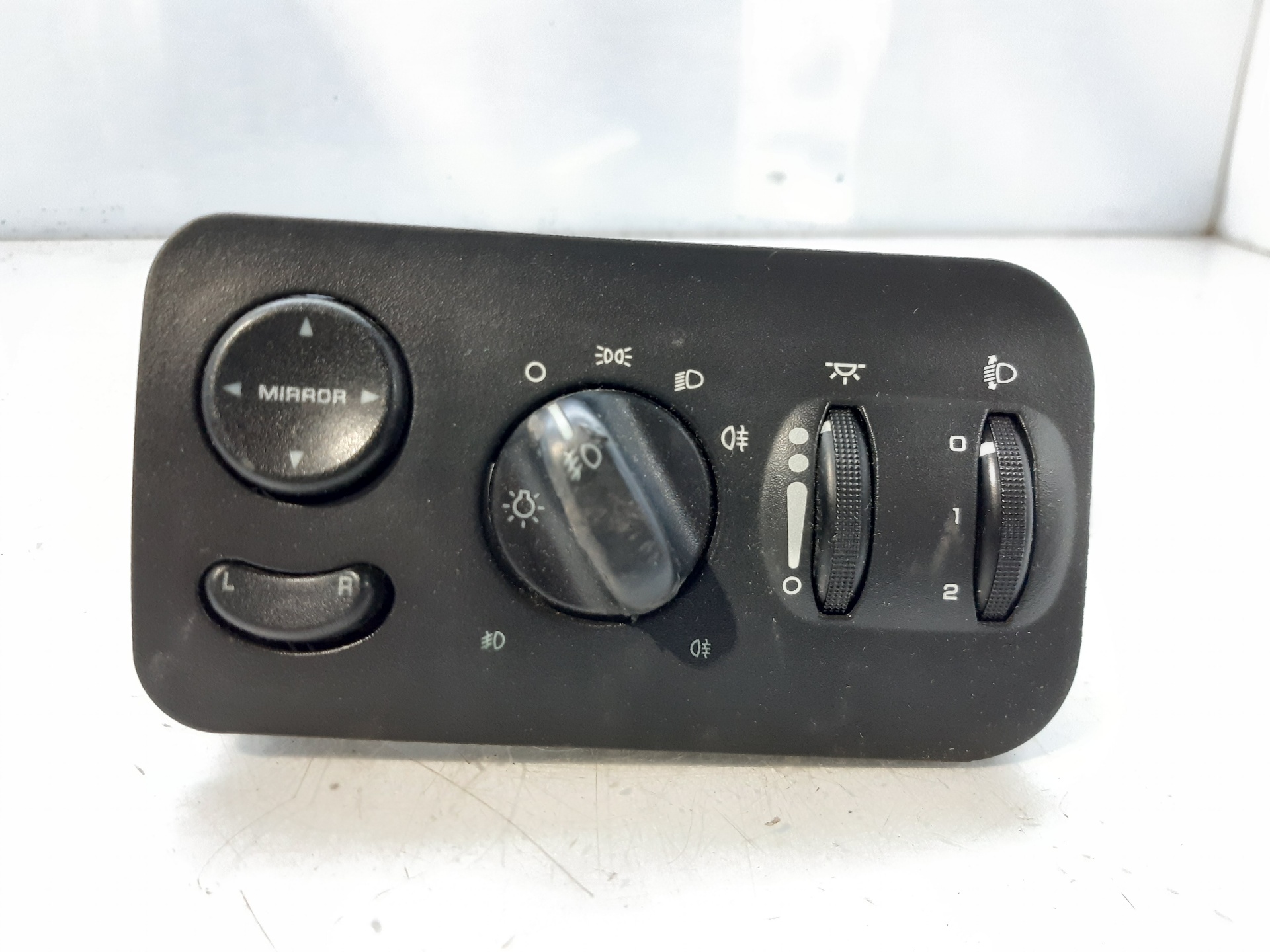 CHRYSLER Sebring 2 generation (2001-2007) Headlight Switch Control Unit 04685711AC 18722042