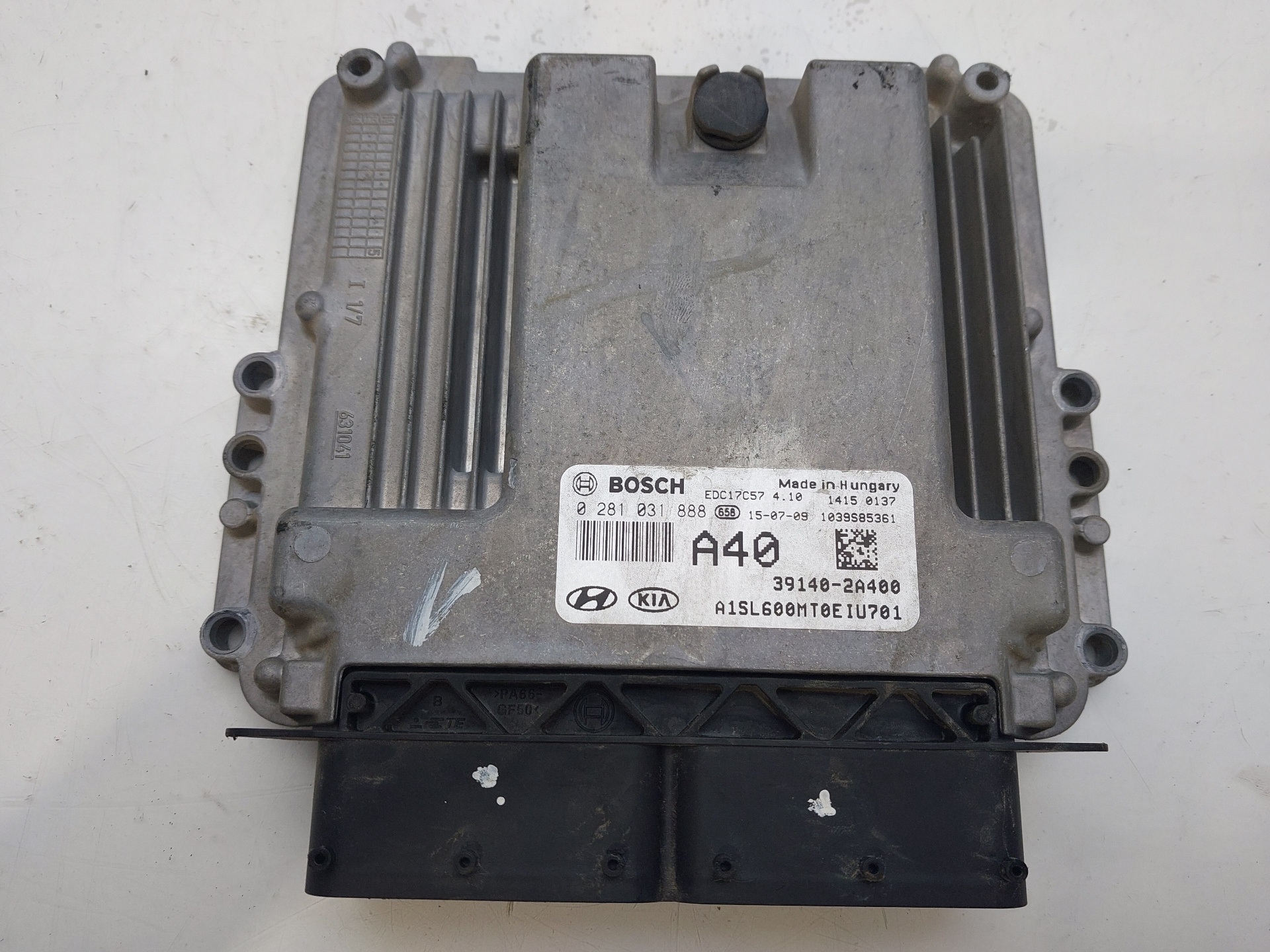 KIA Sportage 3 generation (2010-2015) Engine Control Unit ECU 391402A400 21618310