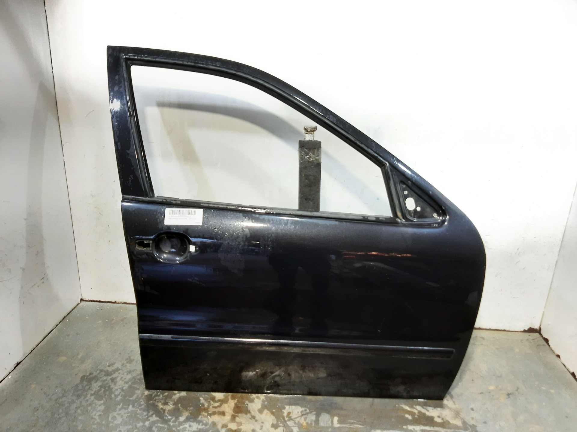 SEAT Leon 1 generation (1999-2005) Front Right Door 1M0831056N 21587832