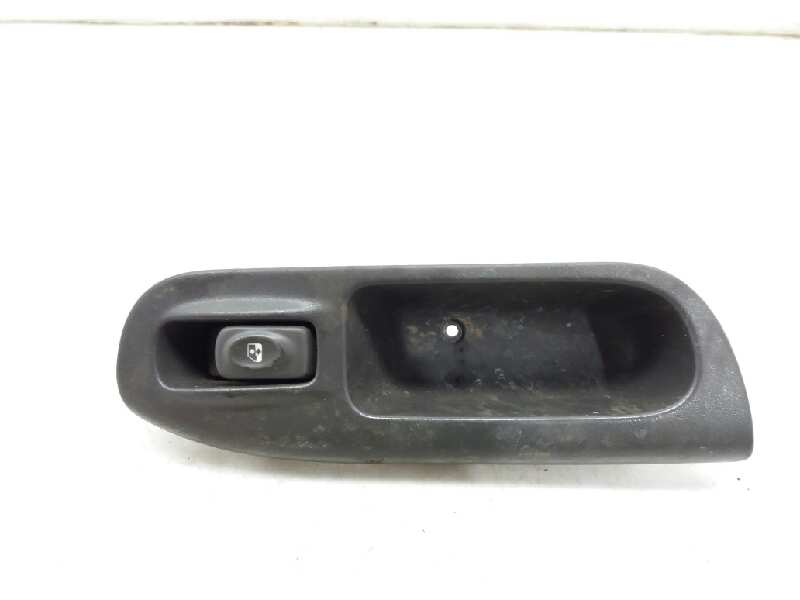 RENAULT Scenic 1 generation (1996-2003) Кнопка стеклоподъемника передней правой двери 7700432962 20193440