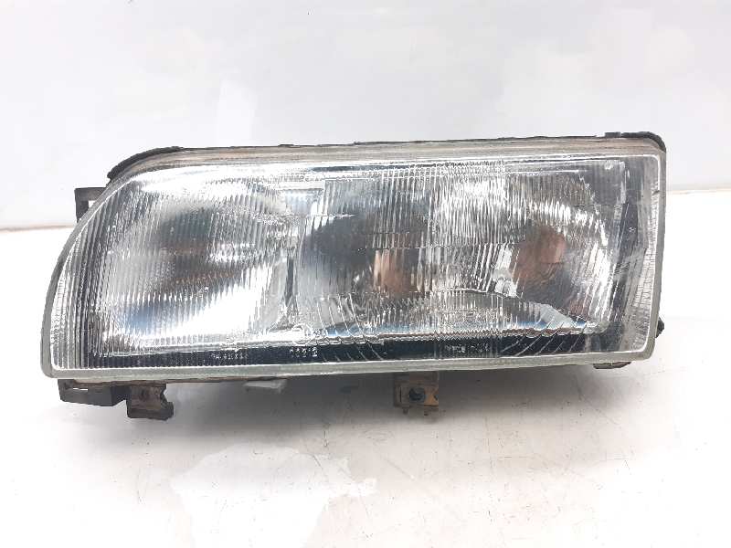 NISSAN Primera P10 (1990-1997) Front Left Headlight B606070J17 18583047