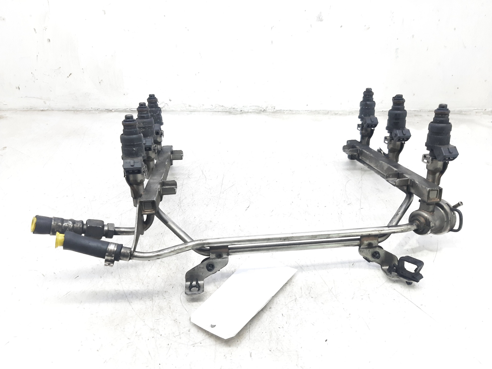 AUDI A4 B5/8D (1994-2001) Fuel Rail 078133681AJ 24074470