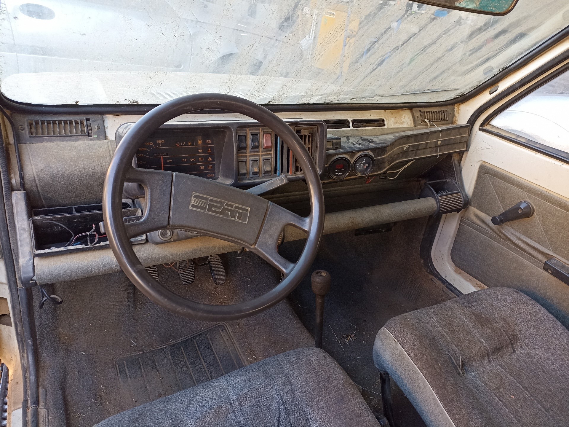 SEAT Uno 1 generation (1983-1995) Мост задний SE141160000A 24550313