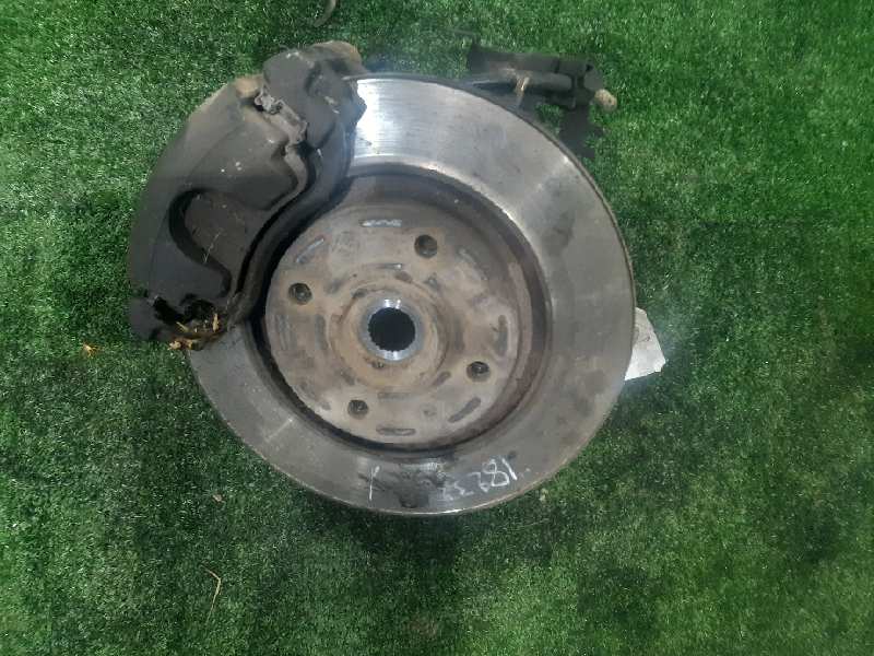 CITROËN Xsara 1 generation (1997-2004) Front Left Wheel Hub 364654 18406151