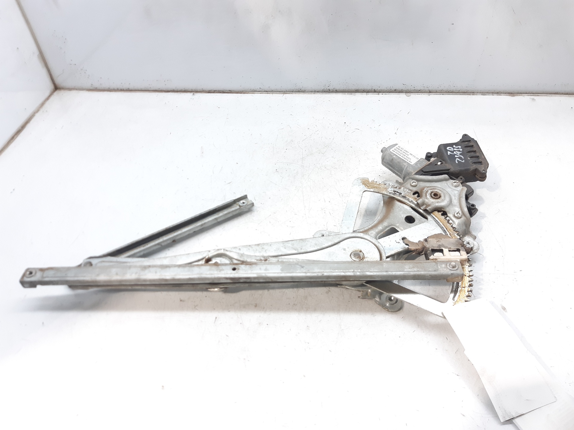 TOYOTA Corolla Verso 1 generation (2001-2009) Rear Right Door Window Regulator 698300F020 18760527