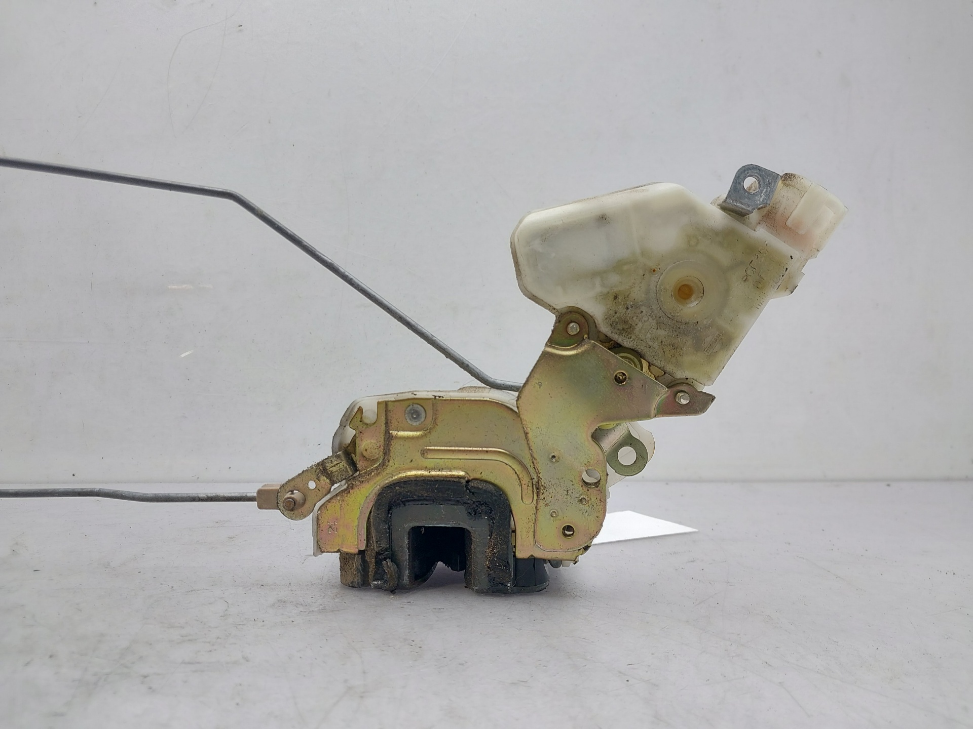 NISSAN Almera N16 (2000-2006) Front Right Door Lock 8055389918 24120828