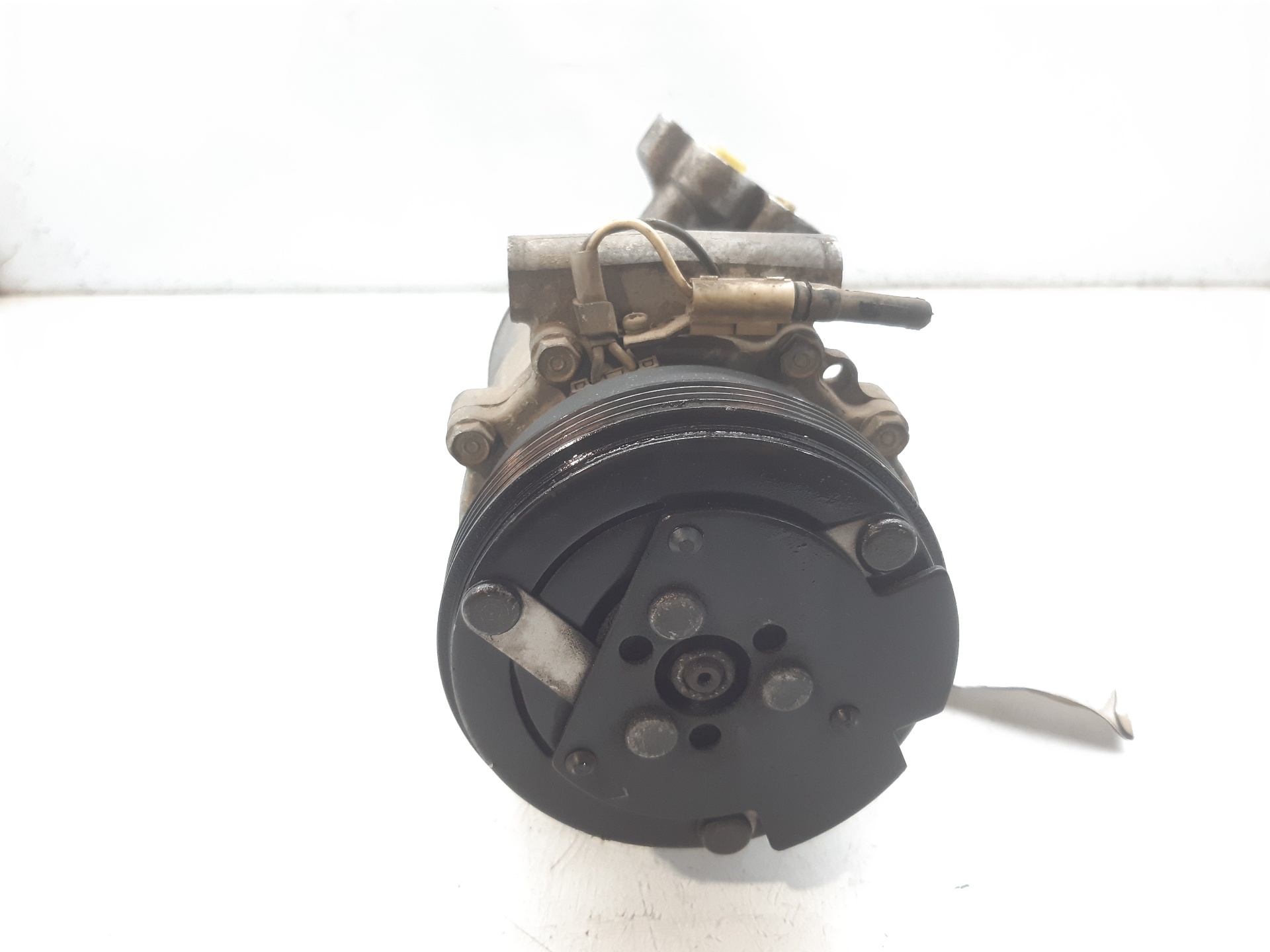 RENAULT Clio 2 generation (1998-2013) Air Condition Pump 8200037058 18795801