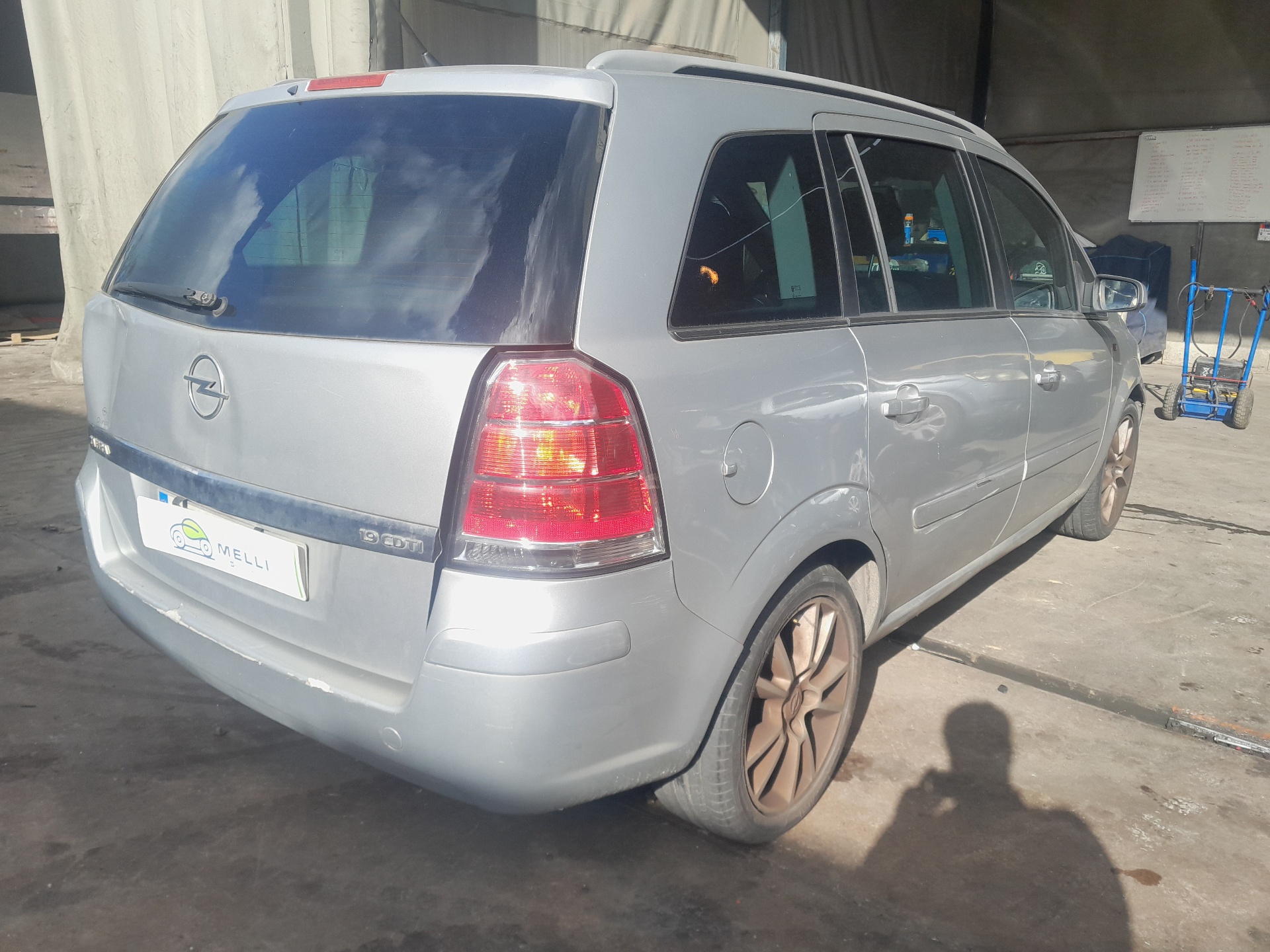 OPEL Zafira B (2005-2010) Främre vänstra dörrlås 13210748 23798845