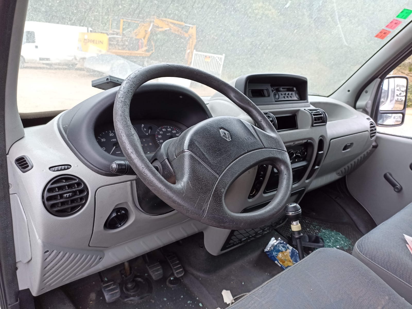 RENAULT Master Радиатор интеркулера 867658F 18798739