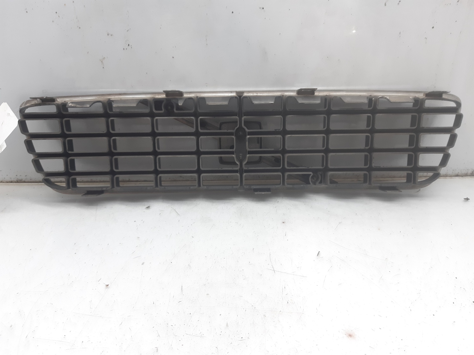 VOLVO S60 1 generation (2000-2009) Grila radiatorului 9151881 18798586