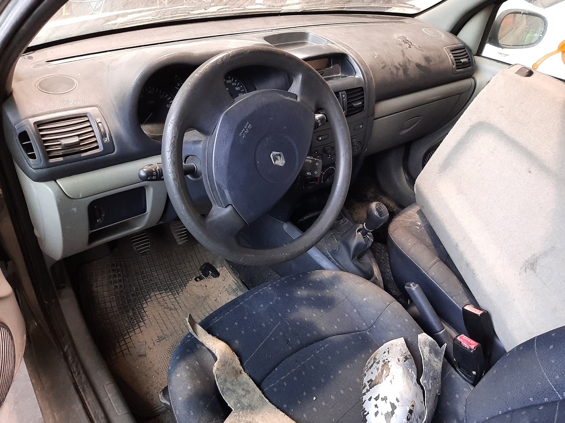 RENAULT Clio 2 generation (1998-2013) Генератор 7700437090 22037127