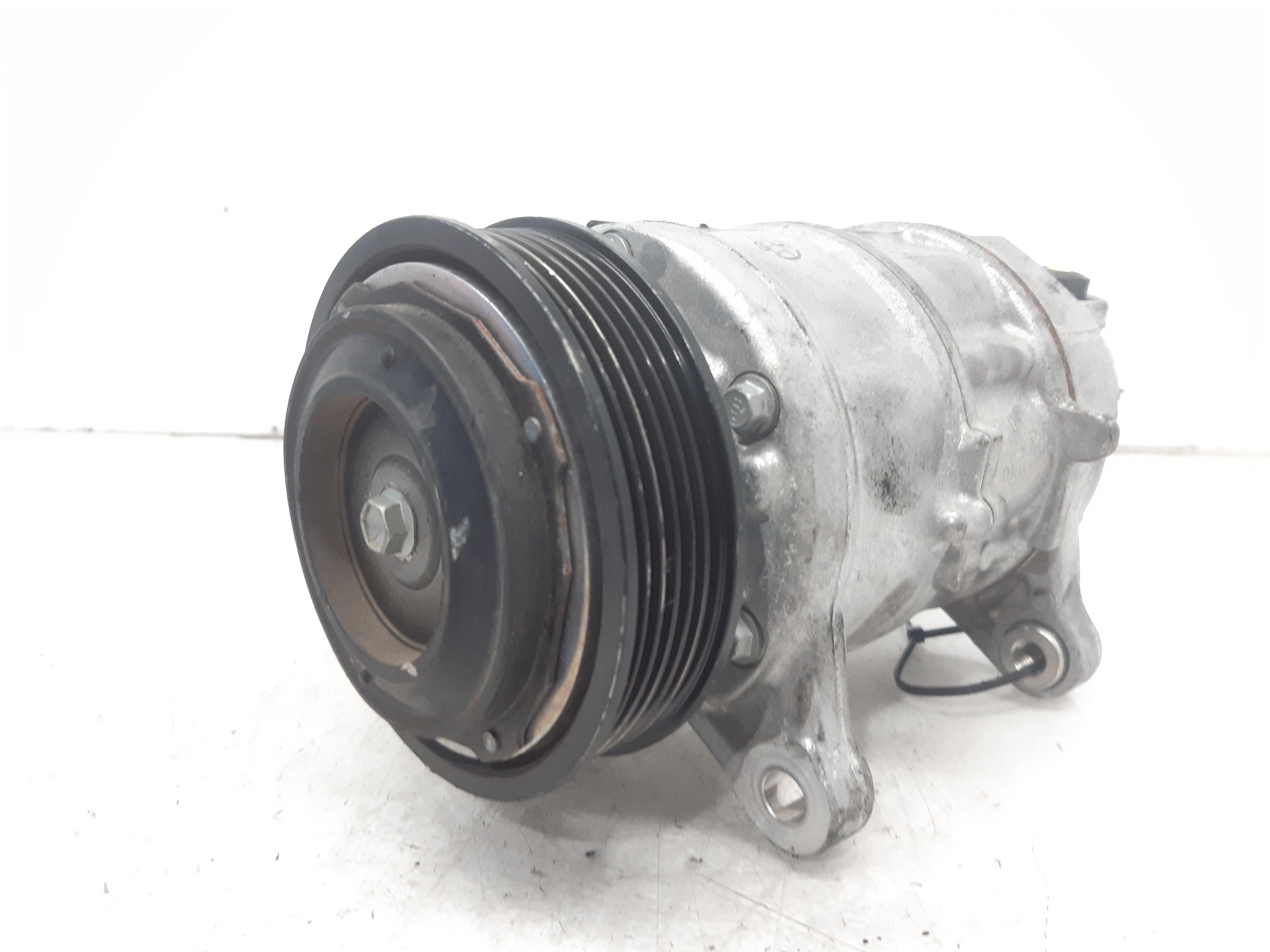 BMW 1 Series F20/F21 (2011-2020) Hасос кондиционера 64529299328 18663477