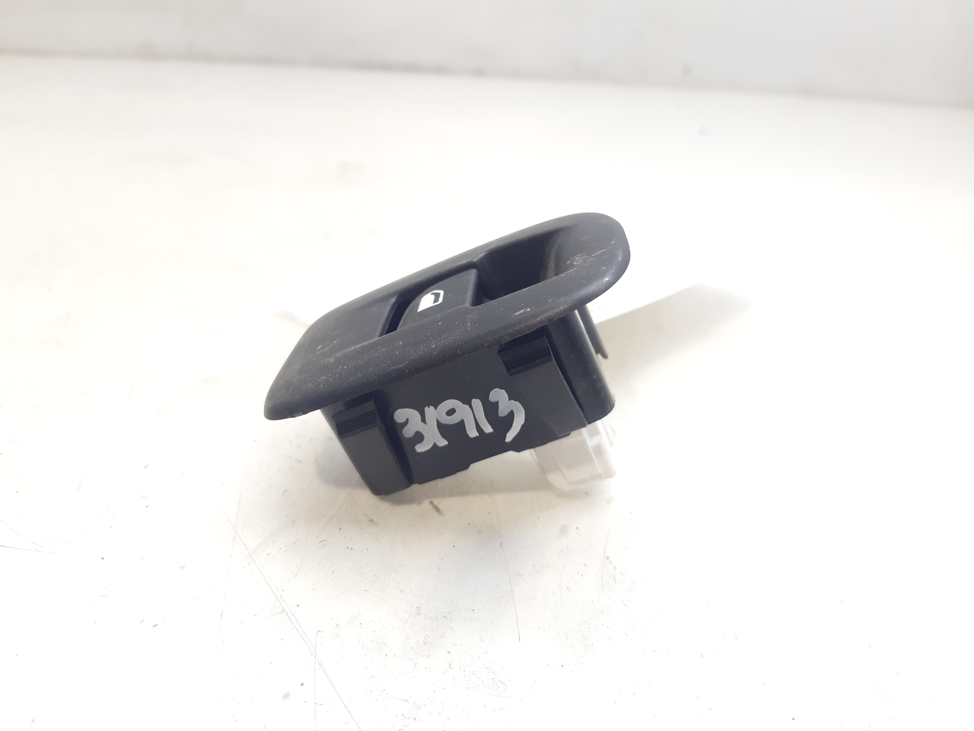 PEUGEOT 2008 1 generation (2013-2020) Rear Right Door Window Control Switch 98242552ZD 24148530