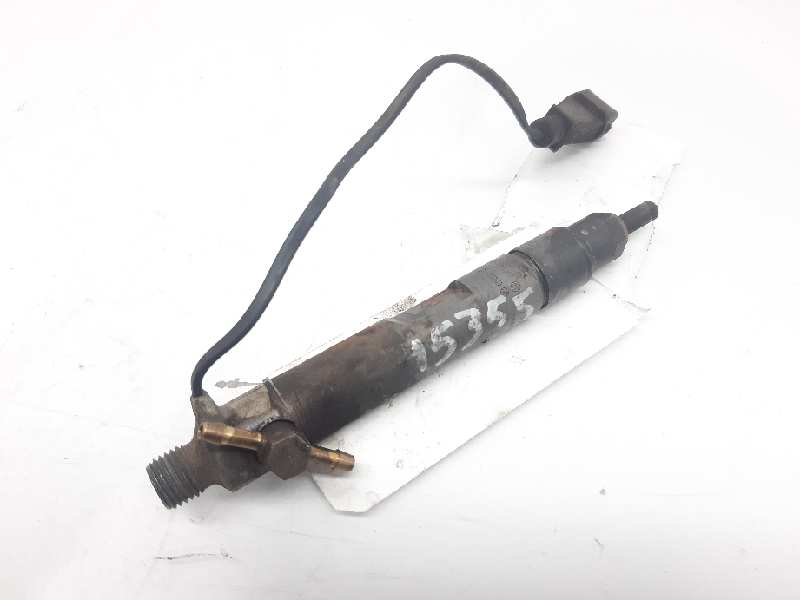 VAUXHALL Polo 3 generation (1994-2002) Injector de combustibil 038130201F 18478782