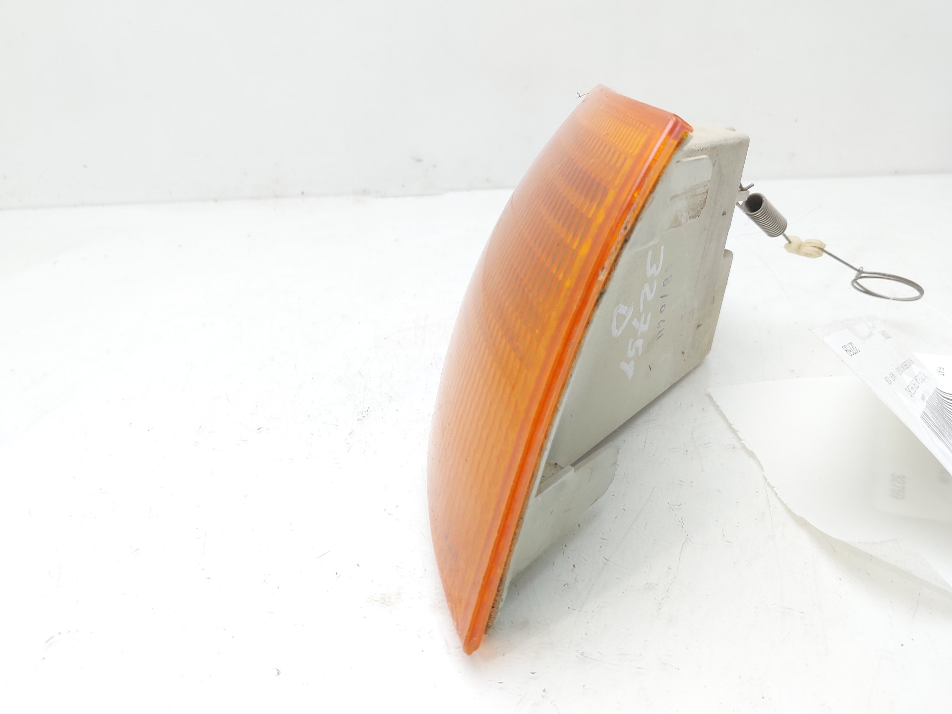 FIAT Punto 1 generation (1993-1999) Front Right Fender Turn Signal 7732479 24144060