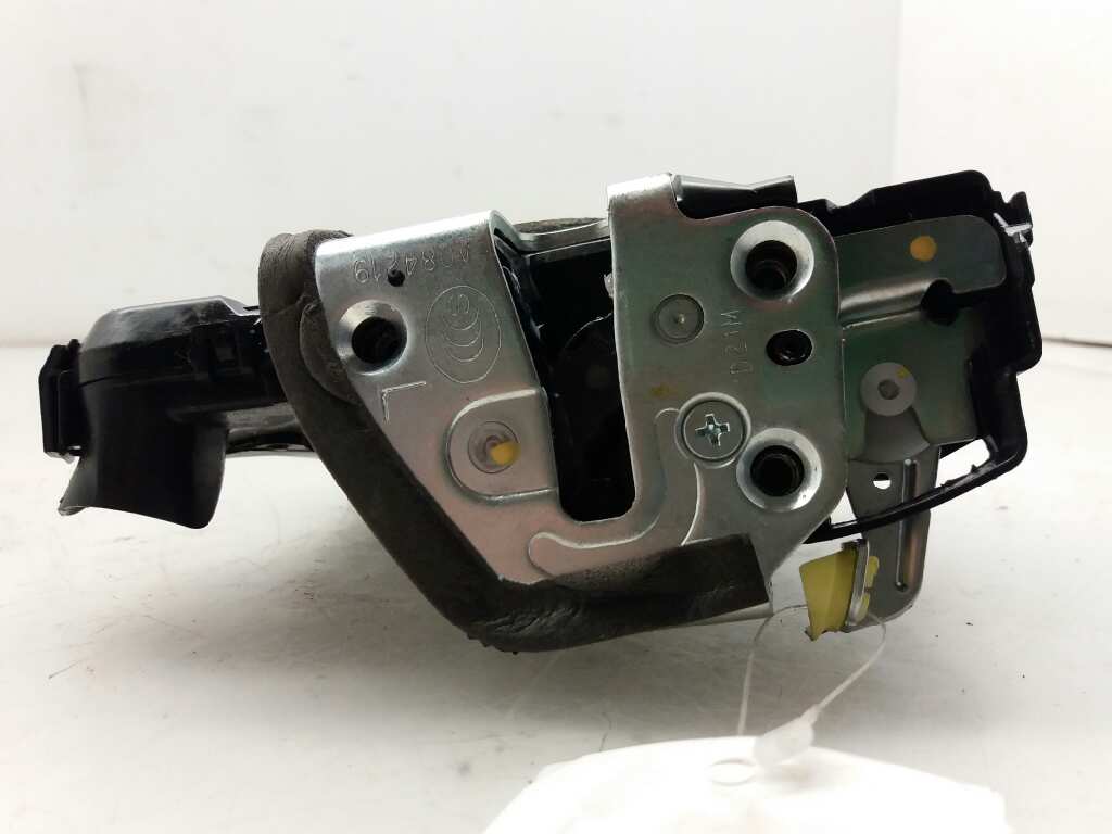 TOYOTA Auris 2 generation (2012-2015) Front Left Door Lock 6904002211 20172890