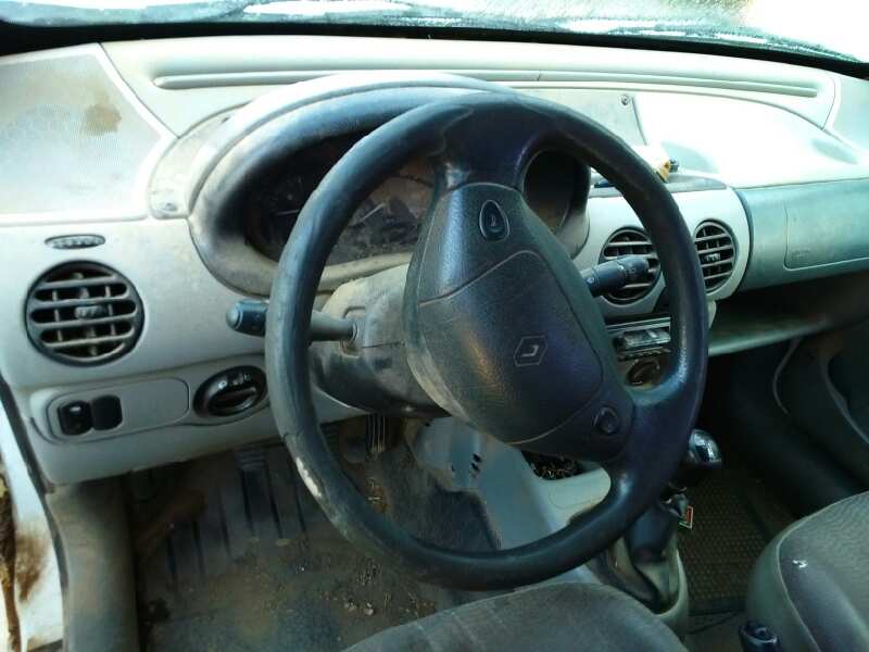 RENAULT Kangoo 1 generation (1998-2009) Priekšējo labo durvju slēdzene 7701046800 20167380