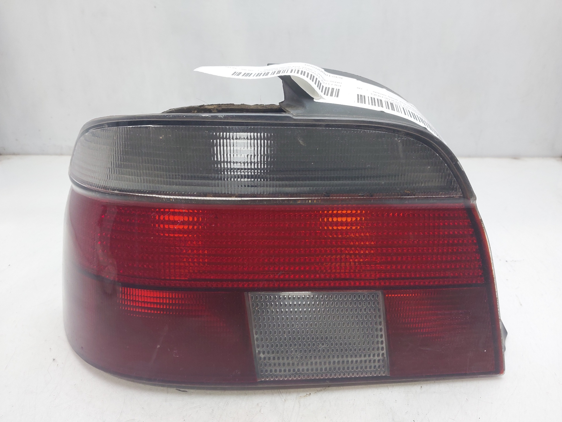 BMW 5 Series E39 (1995-2004) Rear Left Taillight 63216900209 24534933