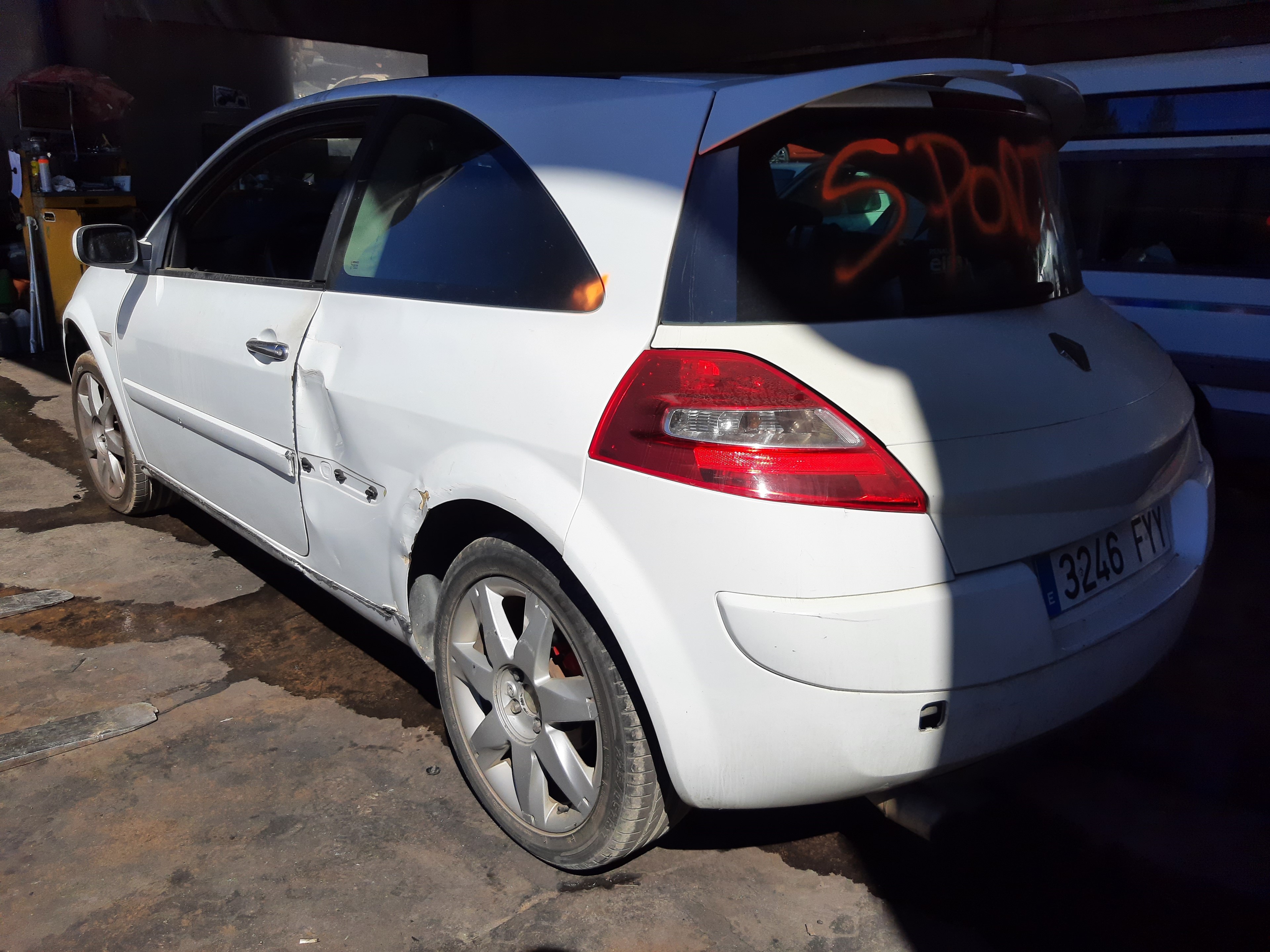 RENAULT Megane 2 generation (2002-2012) Gaisa plūsmas mērītājs 7700104426 22464309