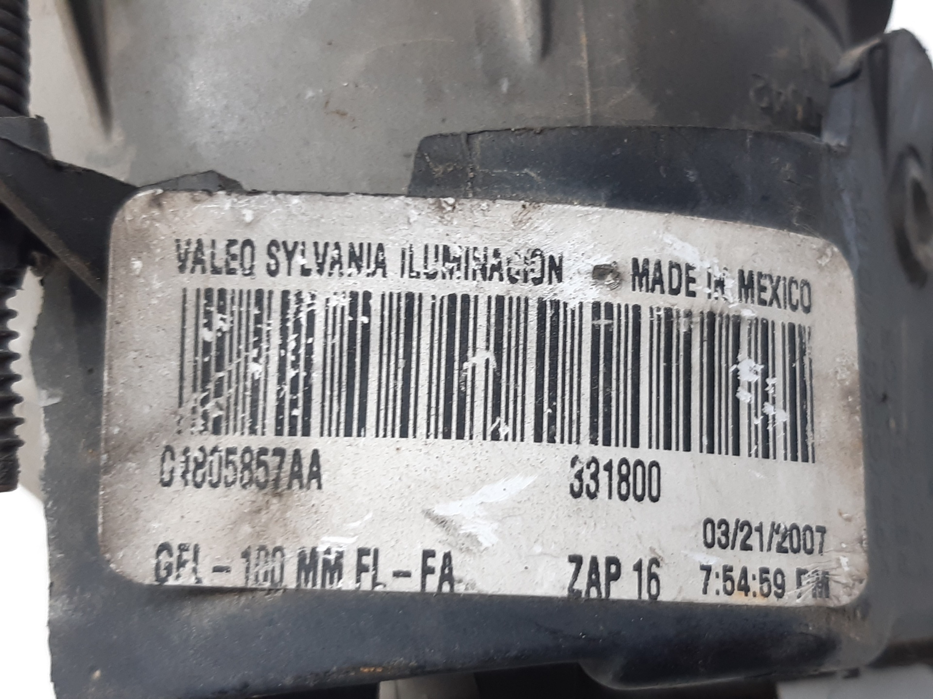 HYUNDAI Caliber 1 generation (2006-2013) Противотуманка бампера передняя правая 04805857AB 24050325