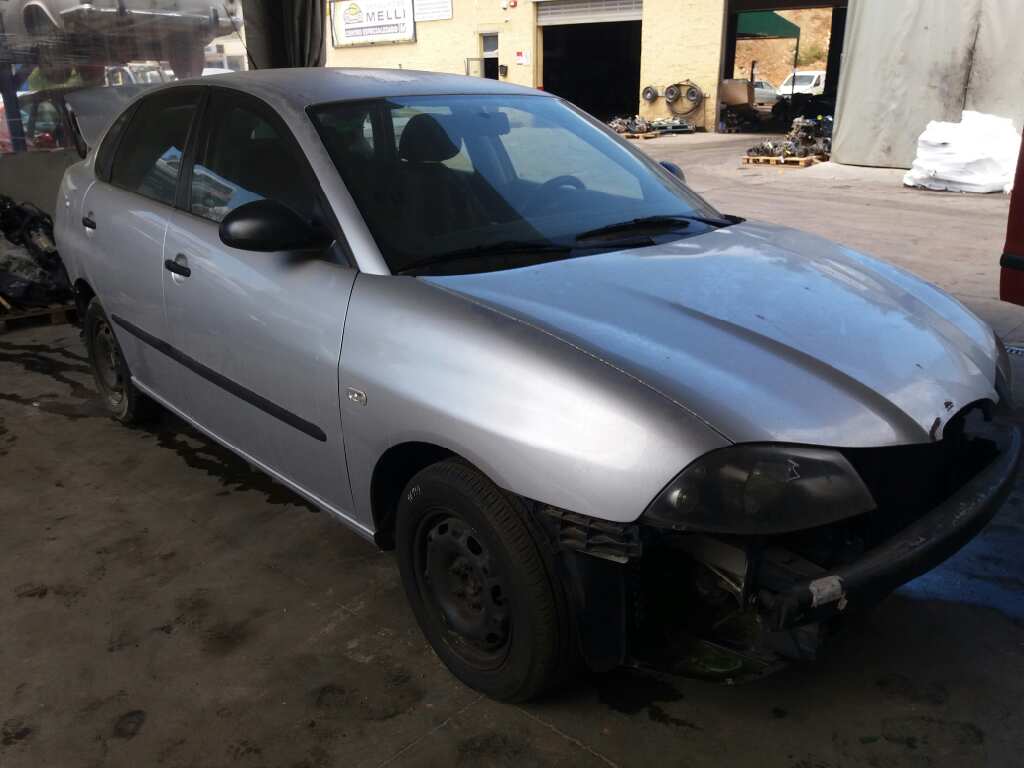 SEAT Cordoba 2 generation (1999-2009) Priekšējo kreiso durvju logu pacēlājs 6L4837461 20189358