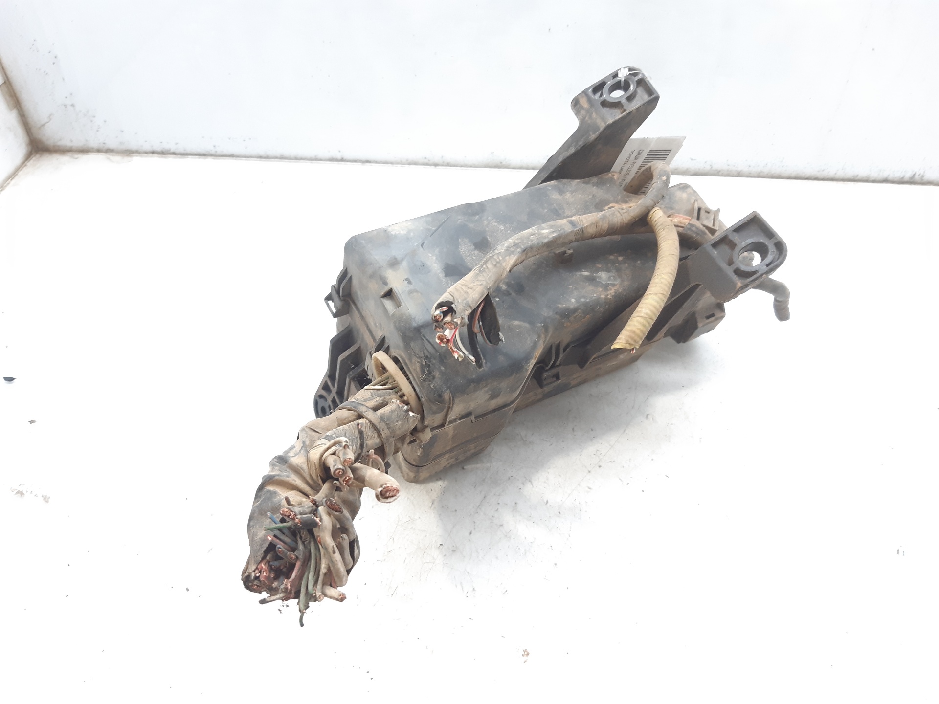 TOYOTA Land Cruiser Prado 90 Series (1996-2002) Saugiklių dėžė 8266160120 24061382