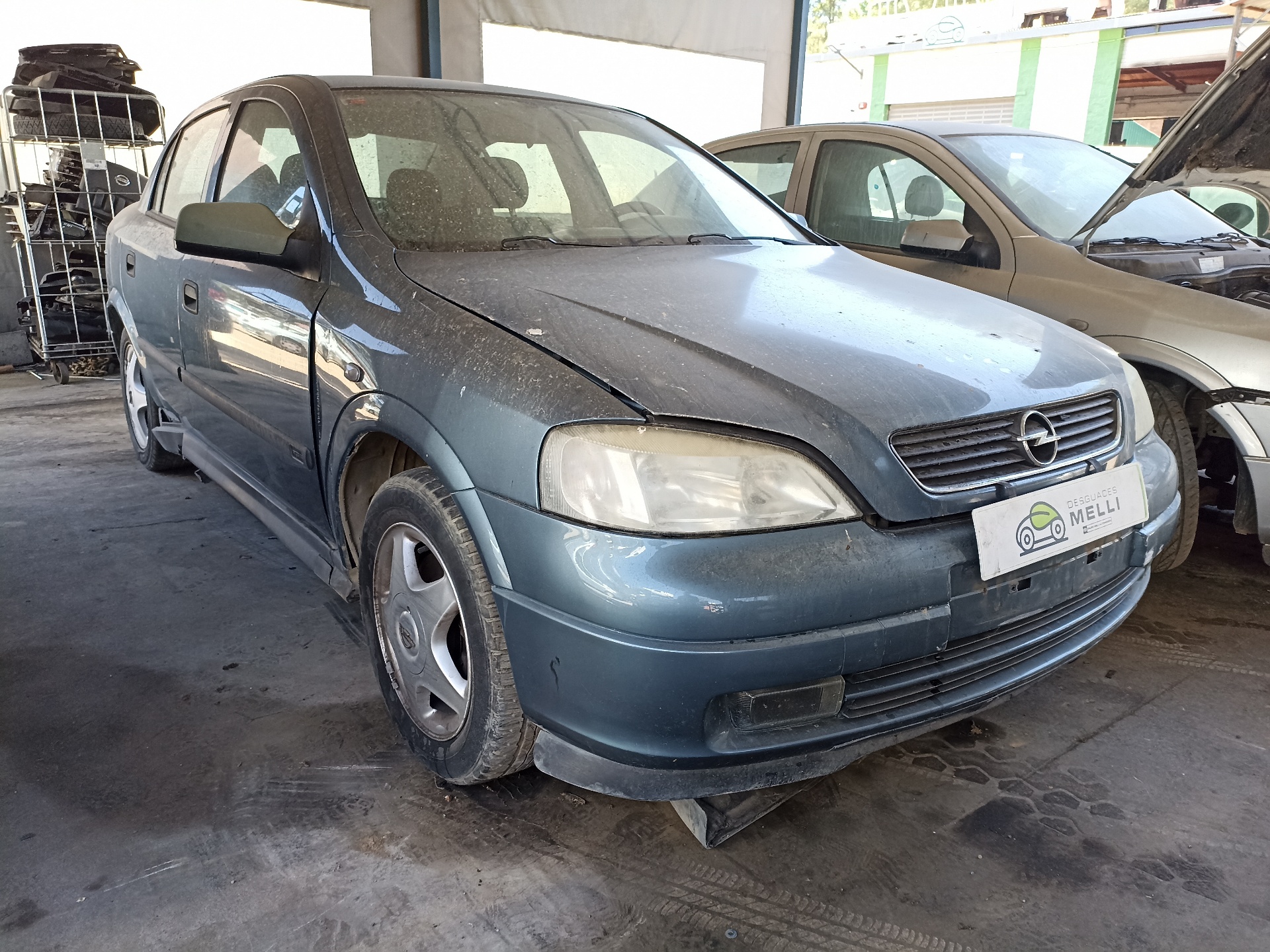 OPEL Astra H (2004-2014) Противотуманка бампера передняя правая 90521673 22327004