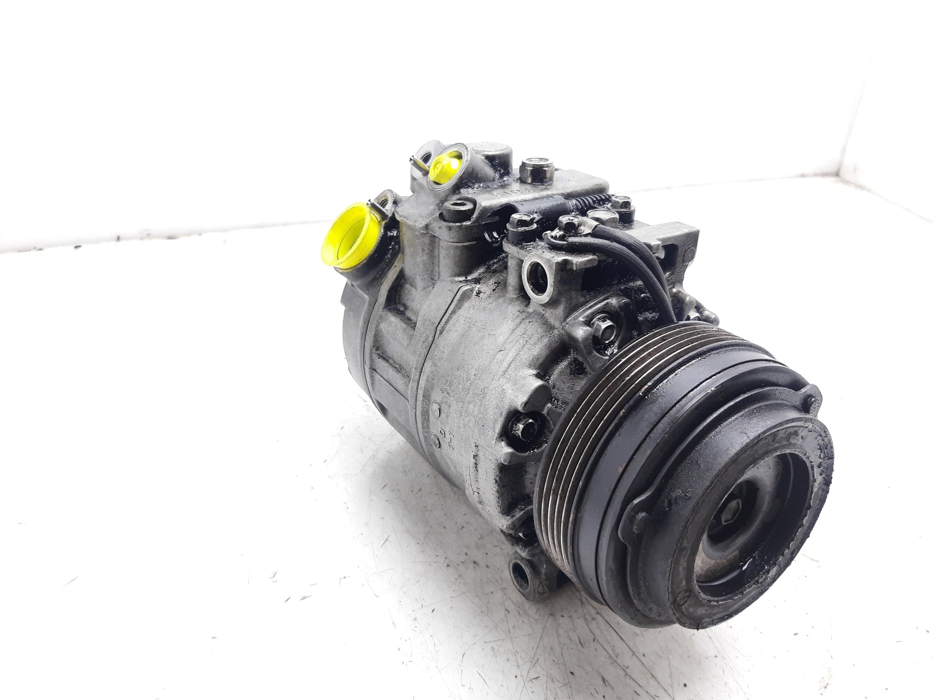 BMW 7 Series E38 (1994-2001) Air Condition Pump 4472208025 22740459