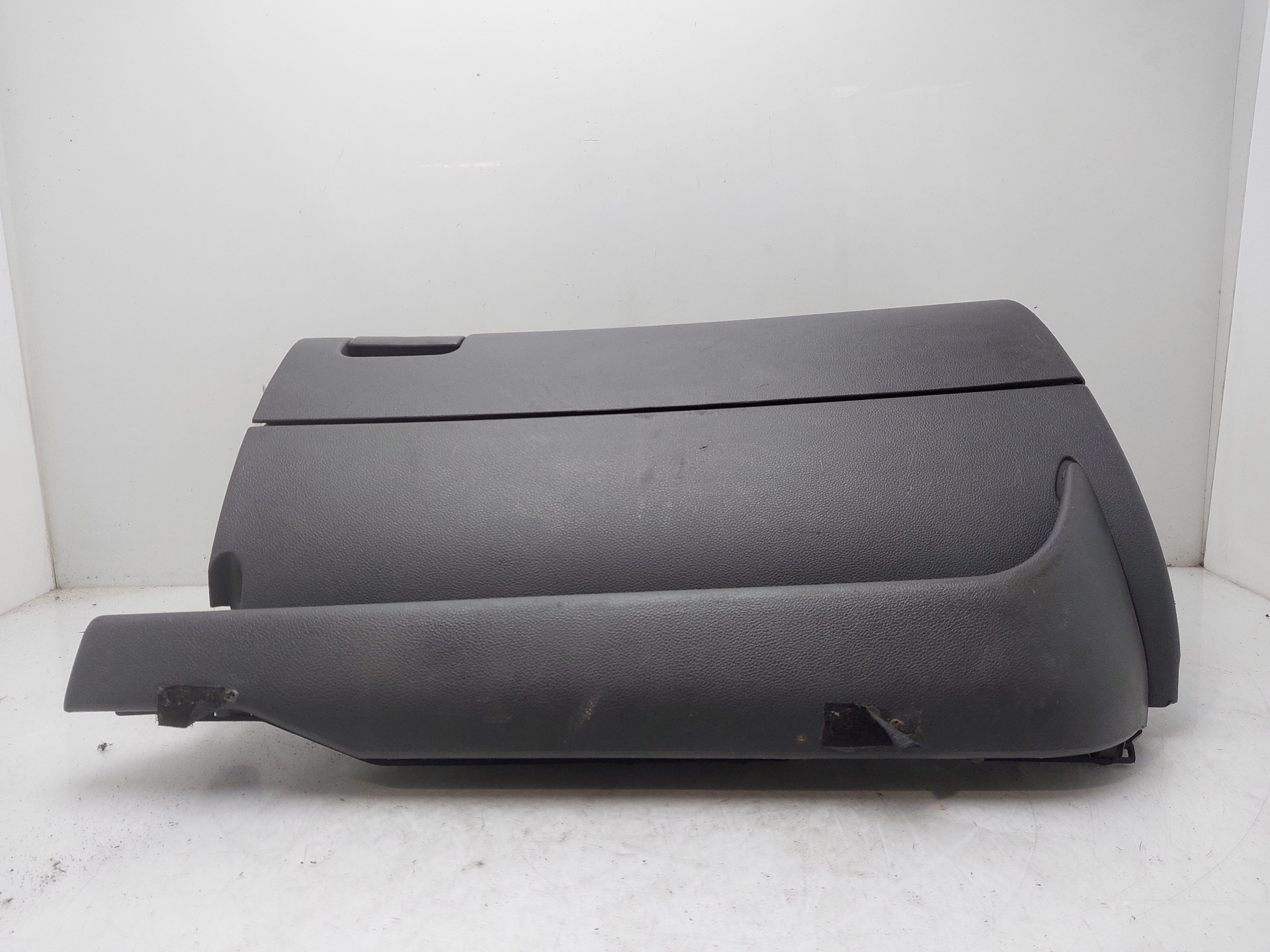 SEAT Leon 1 generation (1999-2005) Cimdu nodalījums 1M1857104 24960108