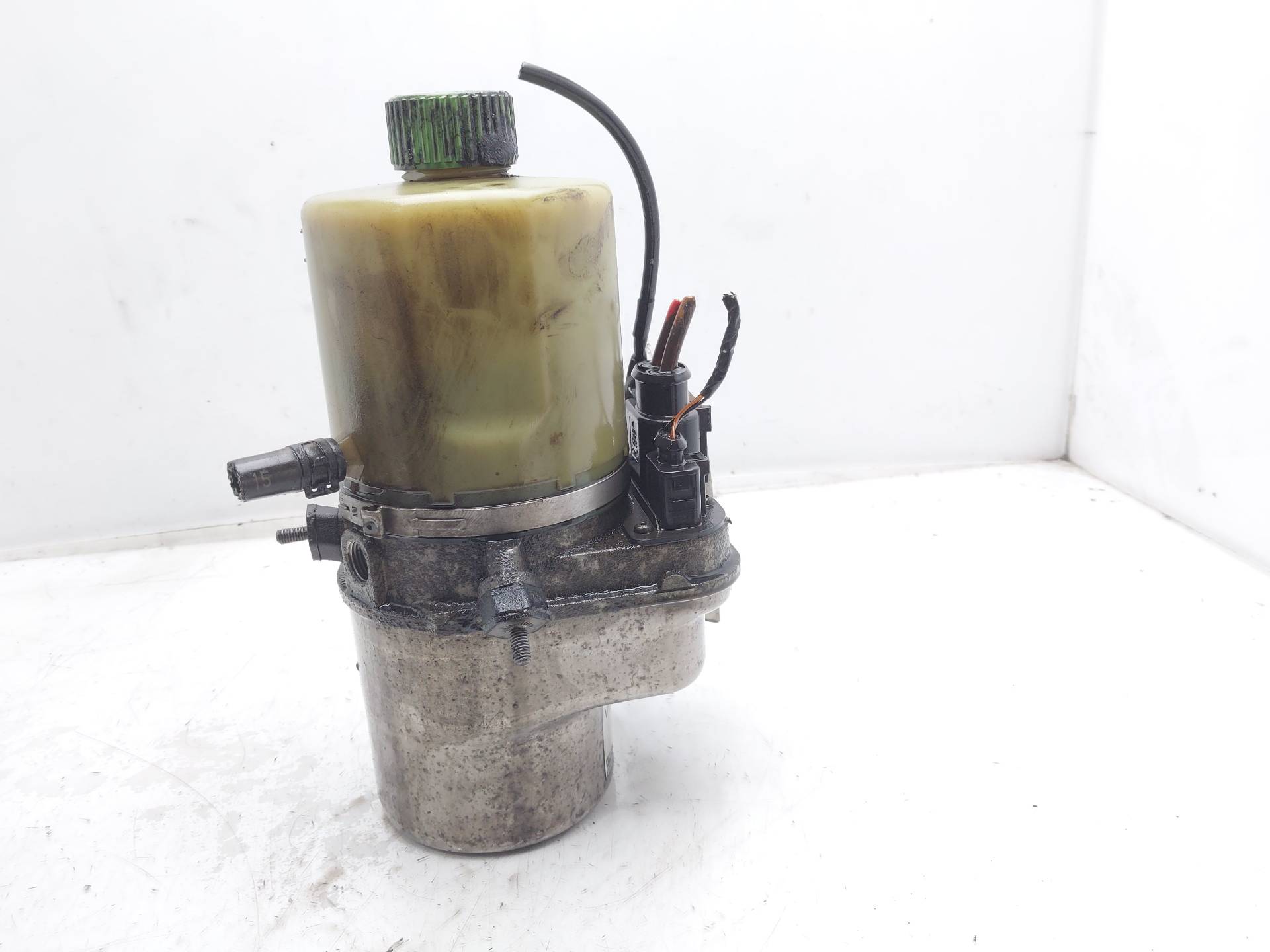 SKODA Fabia 6Y (1999-2007) Power Steering Pump 6R0423156 25609631