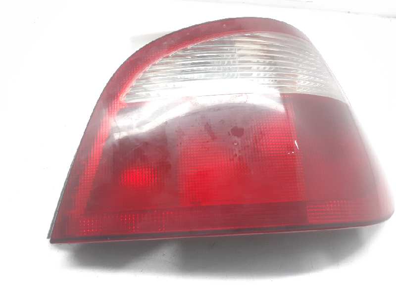 RENAULT Megane 1 generation (1995-2003) Galinis dešinys žibintas 7700428321 25621483