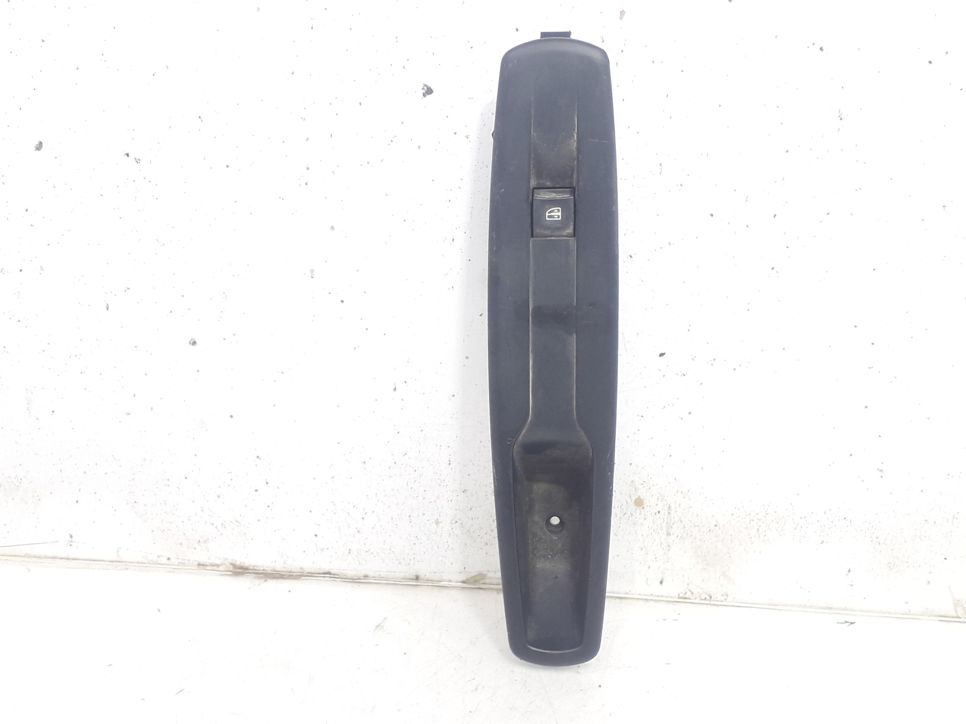 RENAULT Front Right Door Window Switch 809600004R 18788612