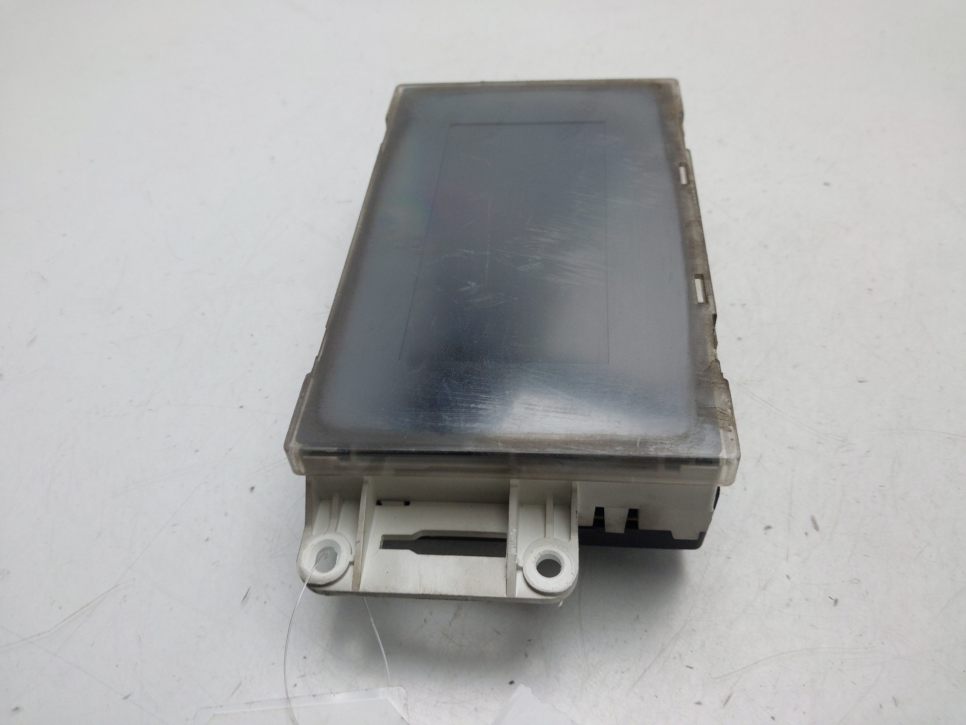 Pantalla multifunción K9K722 21677652 de Nissan Almera ii hatchback (n16) 2000-2003 82 CV - pieza usada