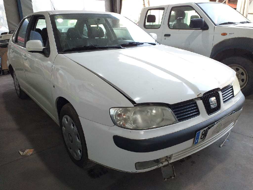 SEAT Cordoba 2 generation (1999-2009) Bakre höger bakljuslampa 6K5945092F 24126802